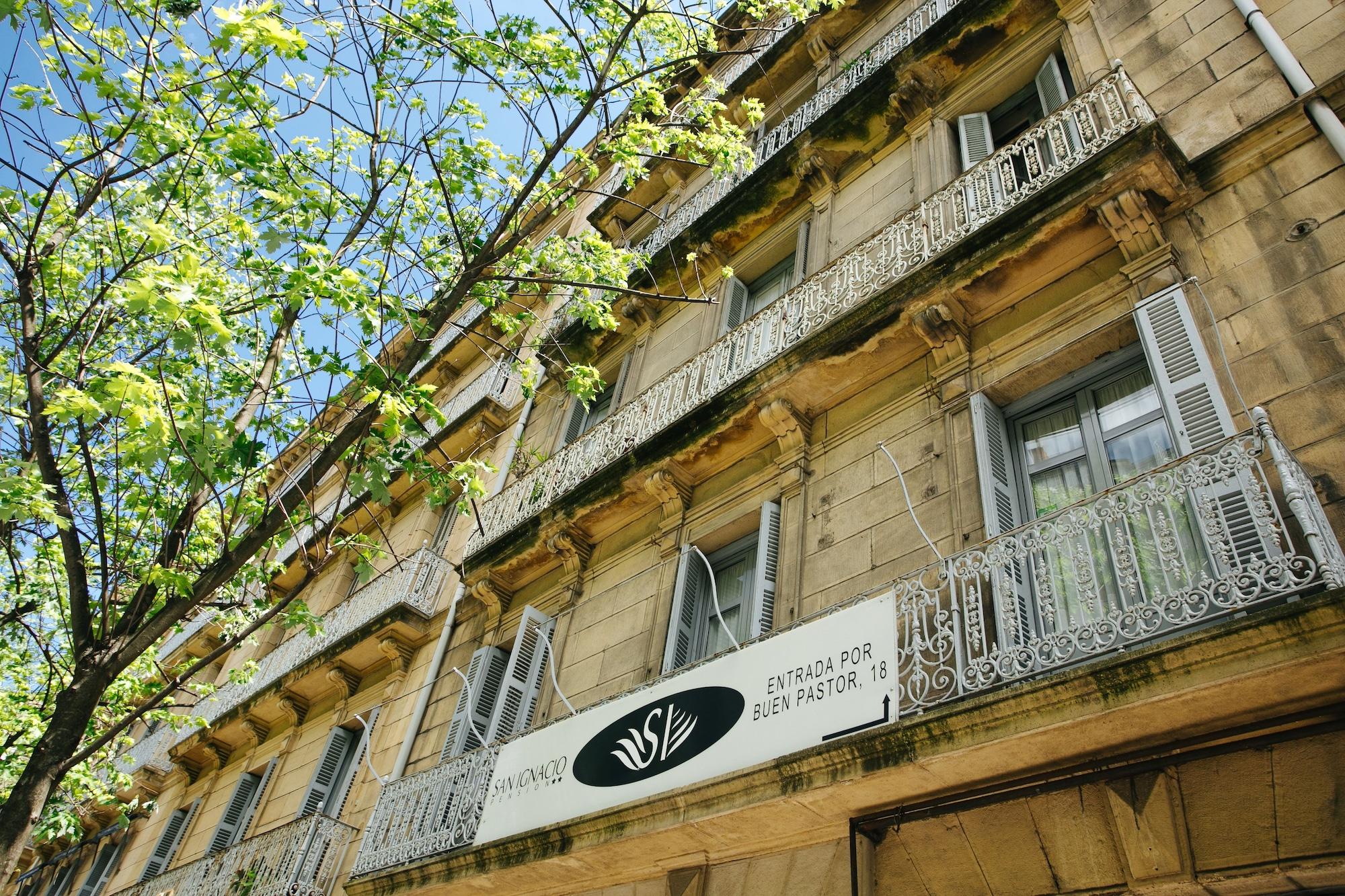 Vista Exterior Pensión San Ignacio Centro