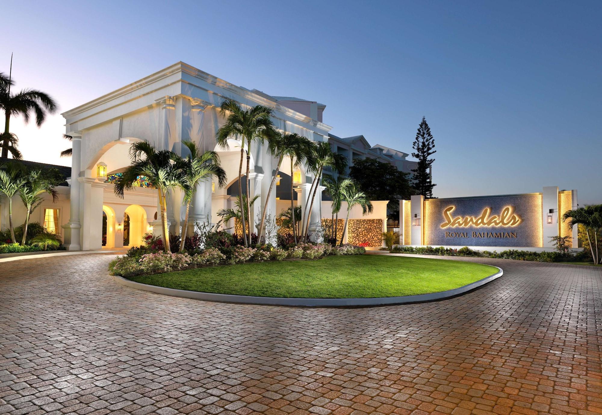 Vista Exterior Sandals Royal Bahamian - ALL INCLUSIVE Couples Only
