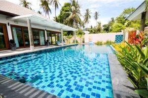 Alquiler Vacacional - 3 Bed Villa - 5 mins walk to beach