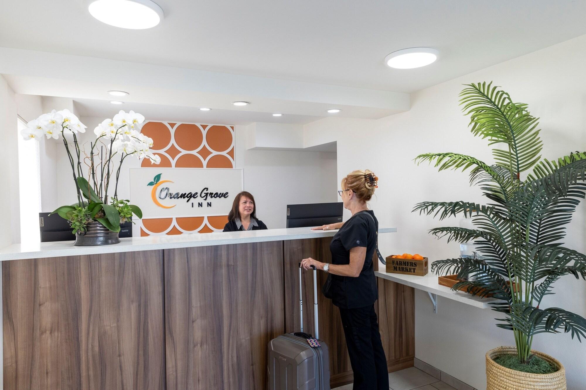 Vista Lobby Orange Grove Inn