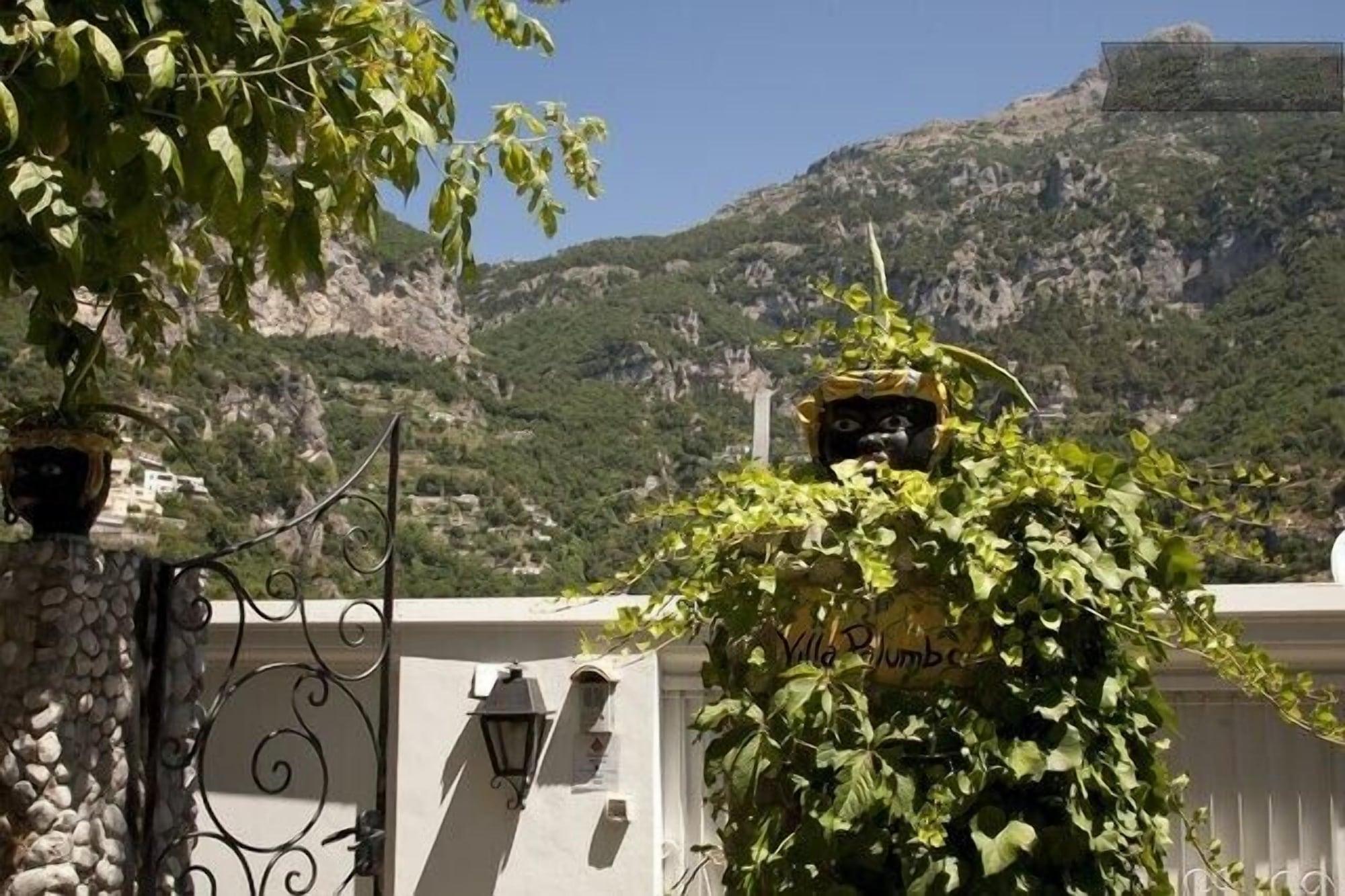 Equipamiento de Habitación Villa Palumbo