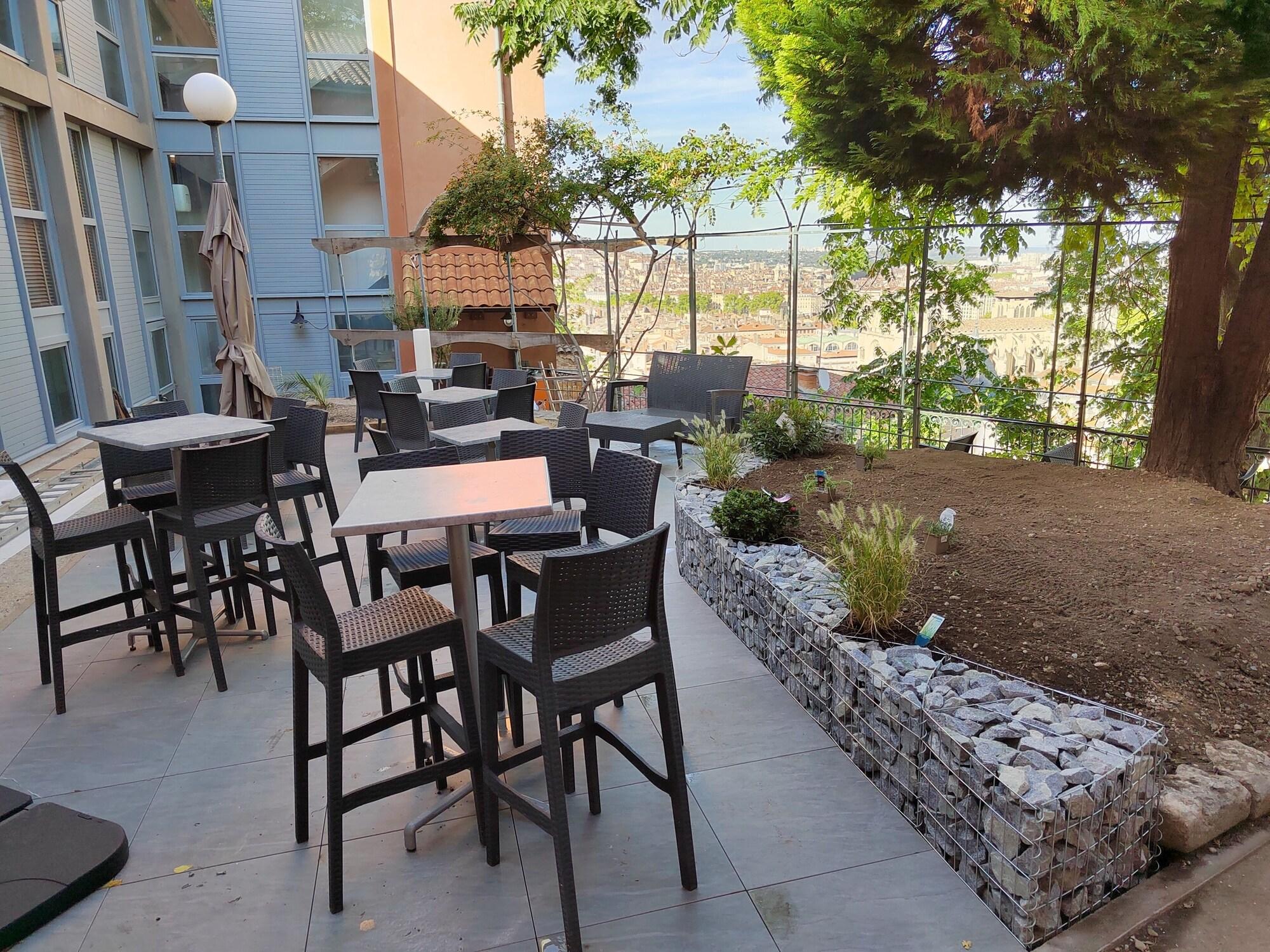 Varios Hostel Lyon Centre