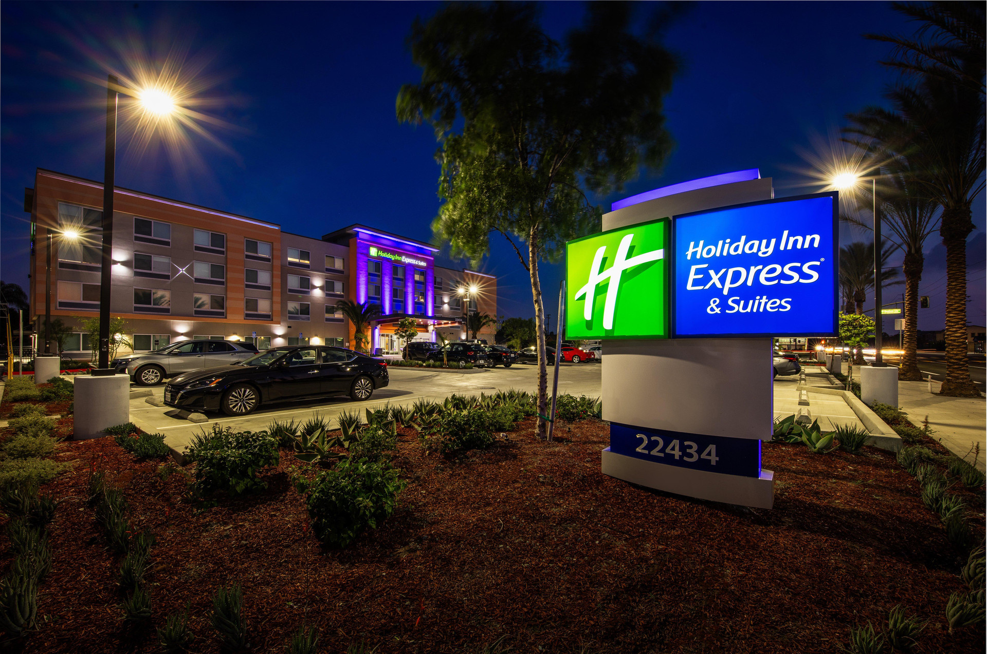 Vista Exterior Holiday Inn Express & Suites Hawaiian Gardens by IHG