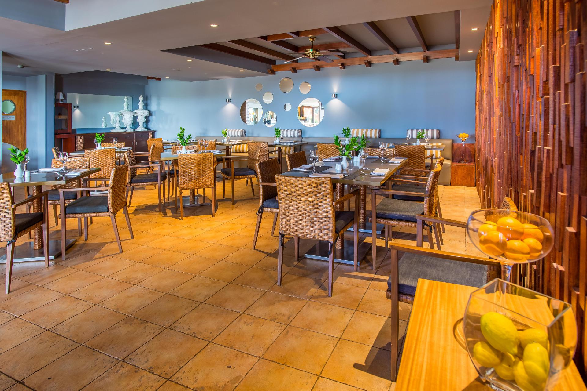 Restaurant Calheta Beach - All Inclusive