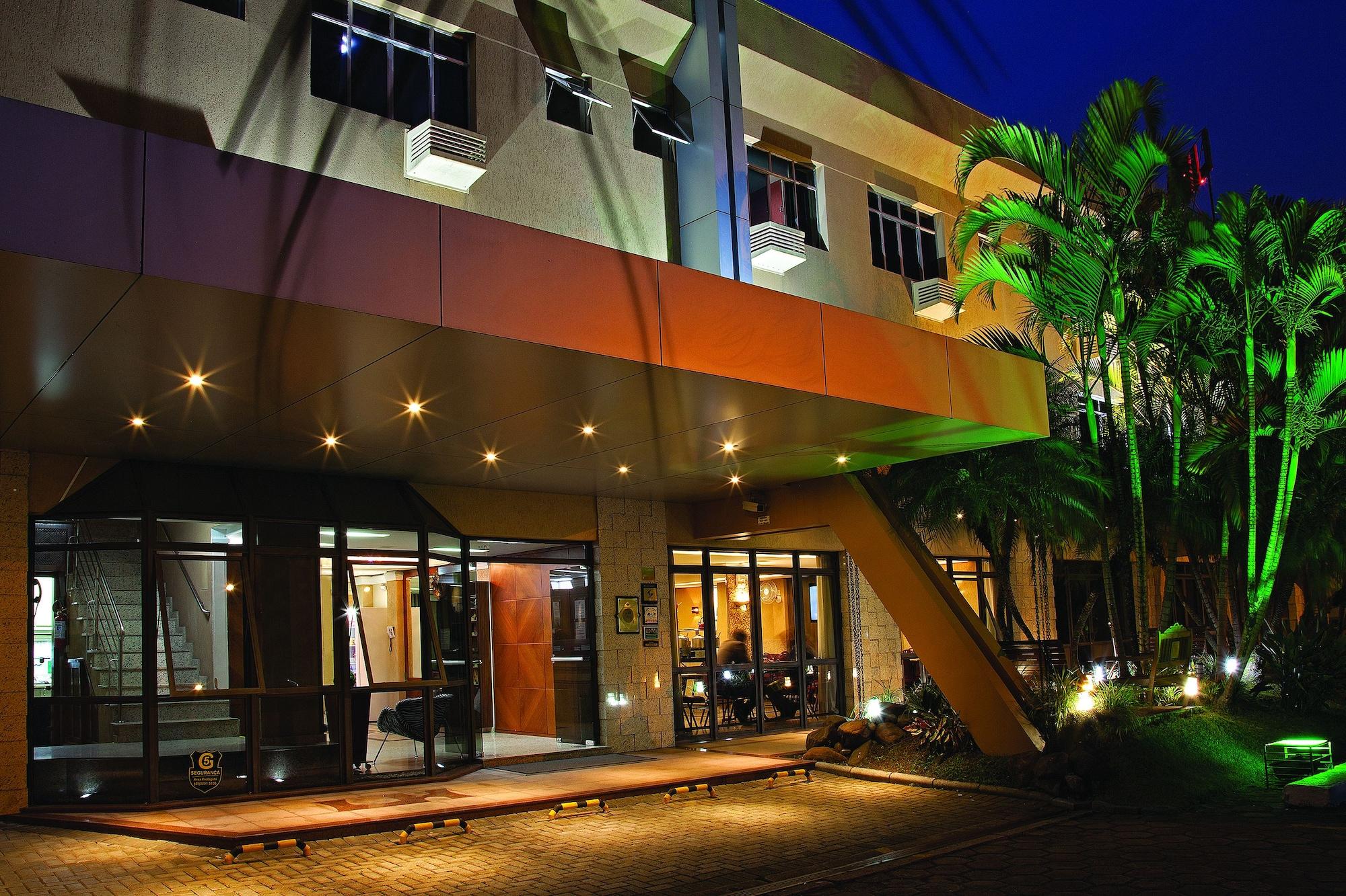 Varios Lira Hotel