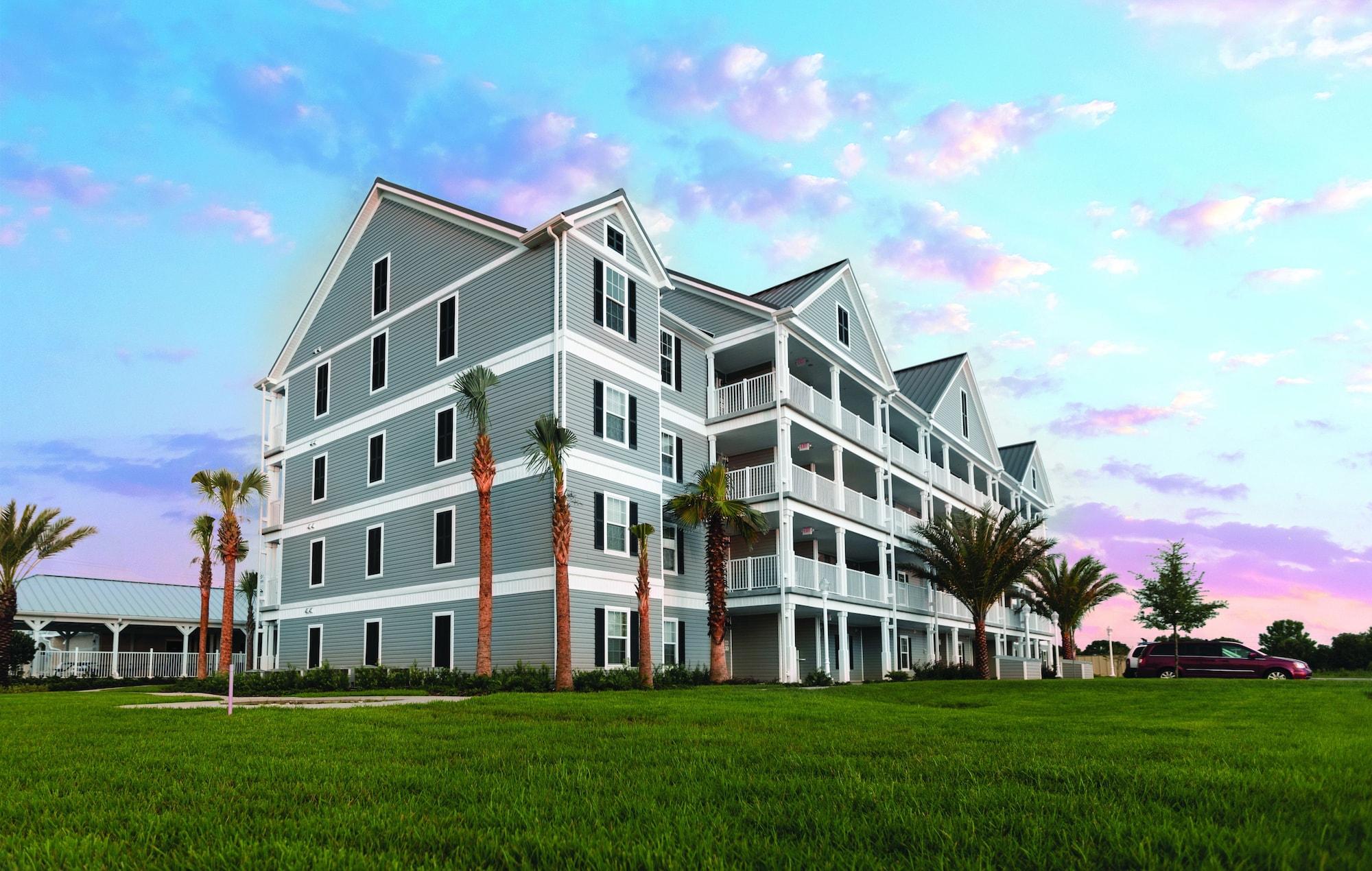Vista Exterior Holiday Inn Club Vacations Orlando Breeze Resort by IHG