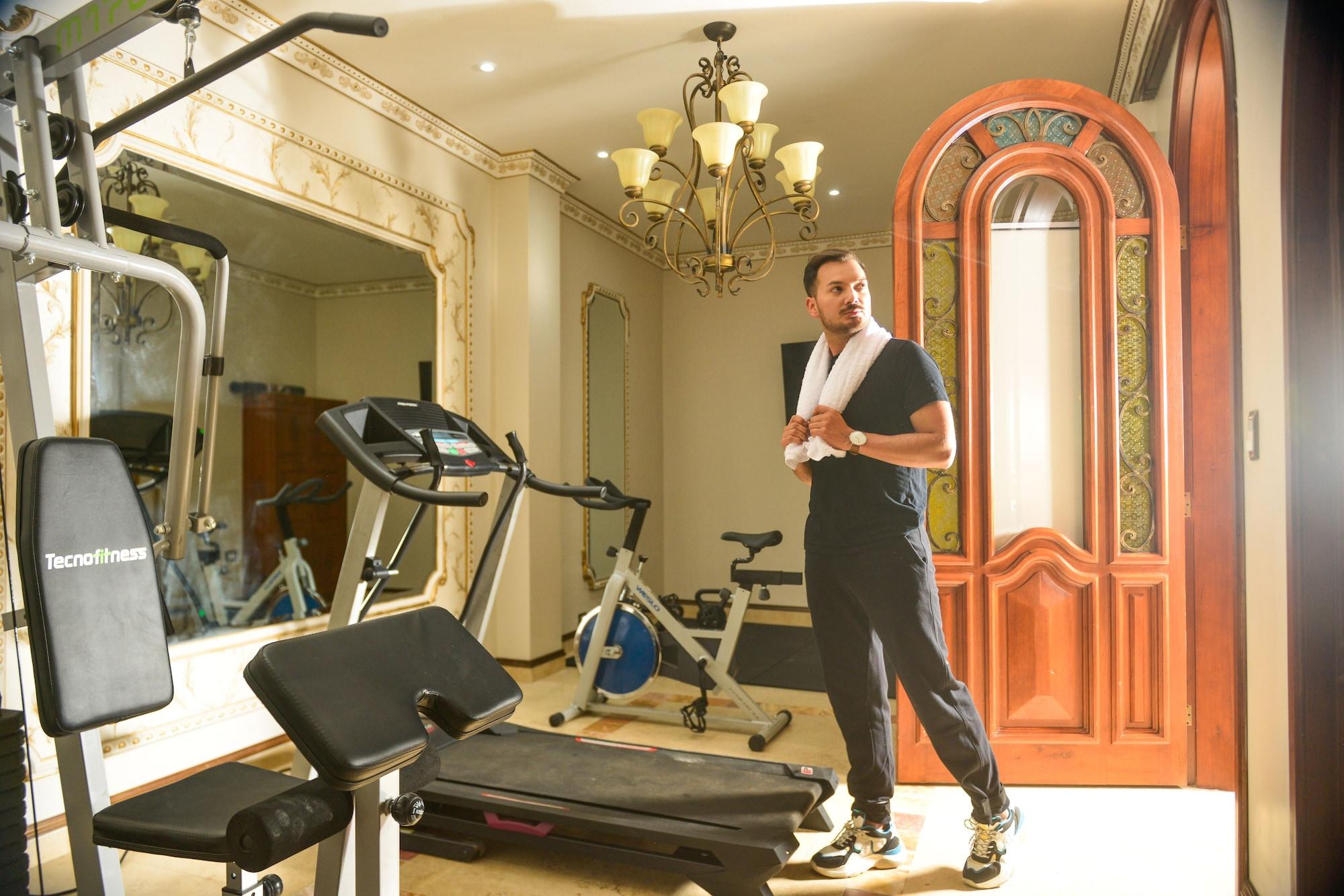 Gimnasio San Juan Hotel