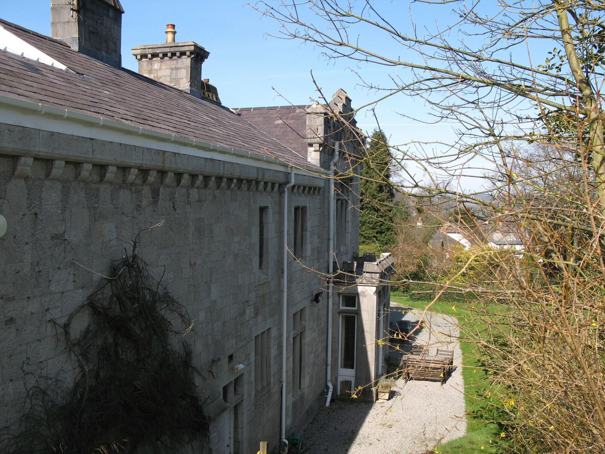Varios Ffarm Country House