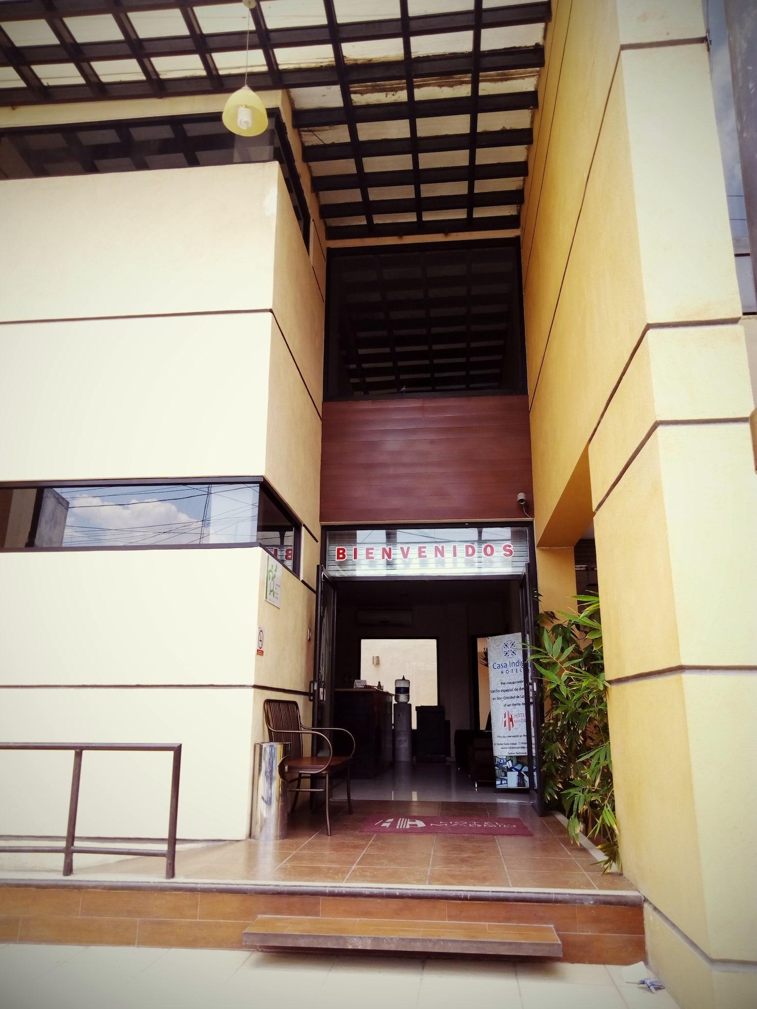 Vista Lobby Hotel Madrid Tuxtla