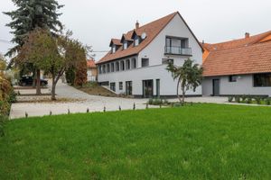 Alojamiento - Villa Bérc