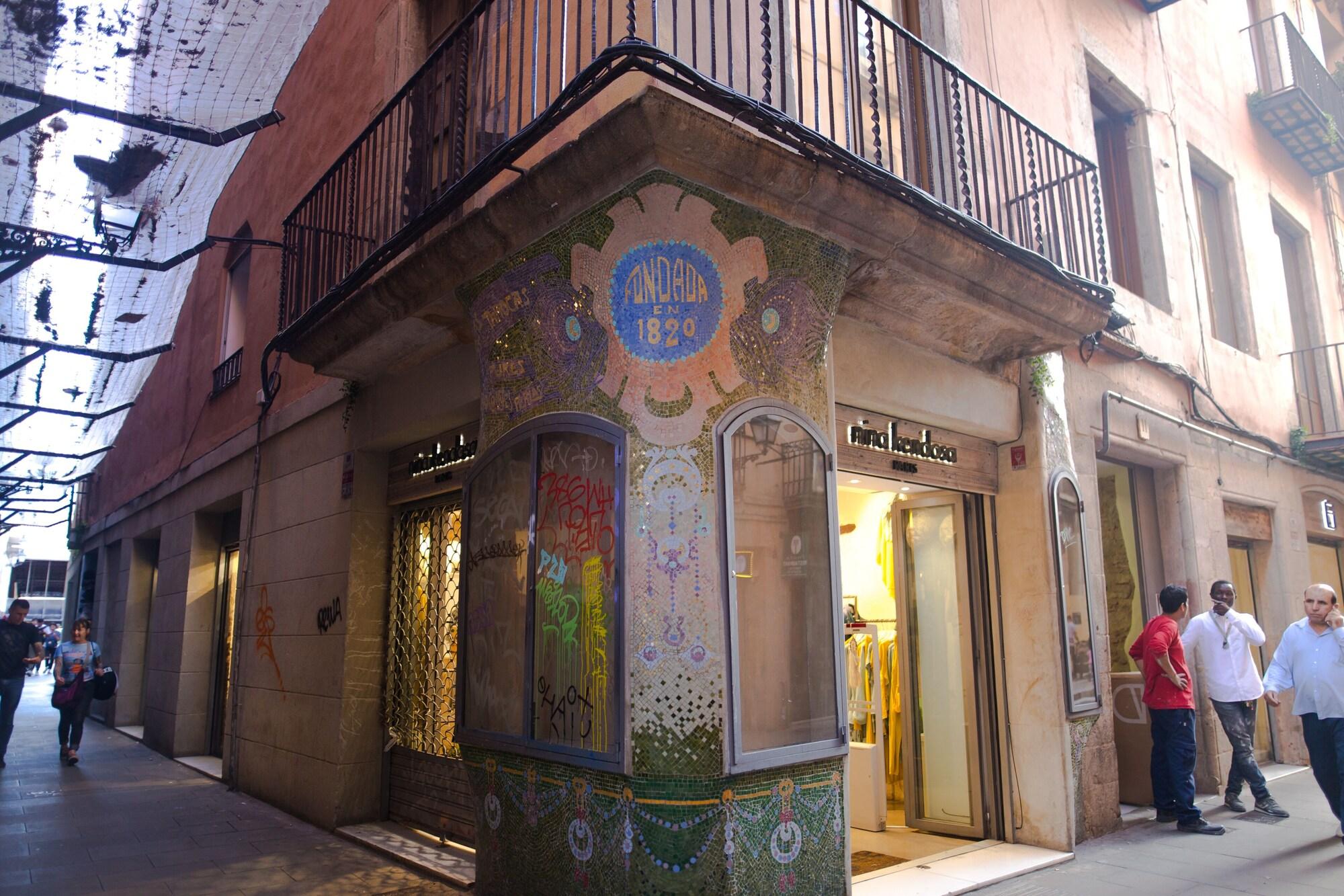 Vista Exterior Apartamentos La Guarida 1820