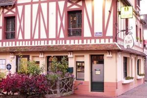 Alojamiento - Hotel de la Foret