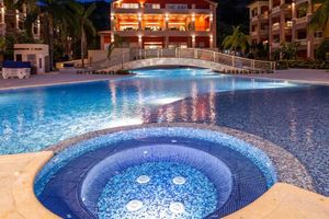 Alquiler Vacacional - NEW: Only TRUE OCEANFRONT @ Infinity Bay Resort + Private Terrace & 24hr Service