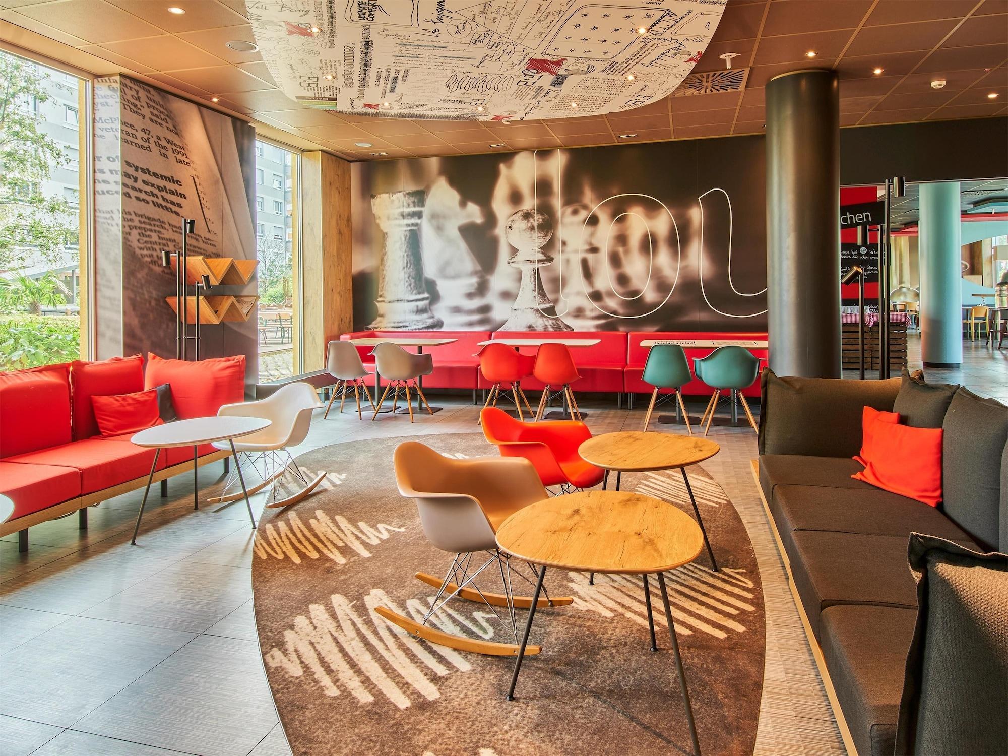 Vista Lobby B&B HOTEL Frankfurt-Messe