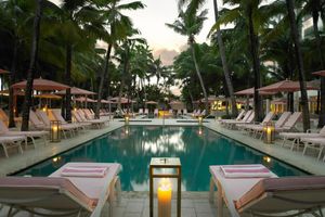 Alojamiento - Grand Beach Hotel