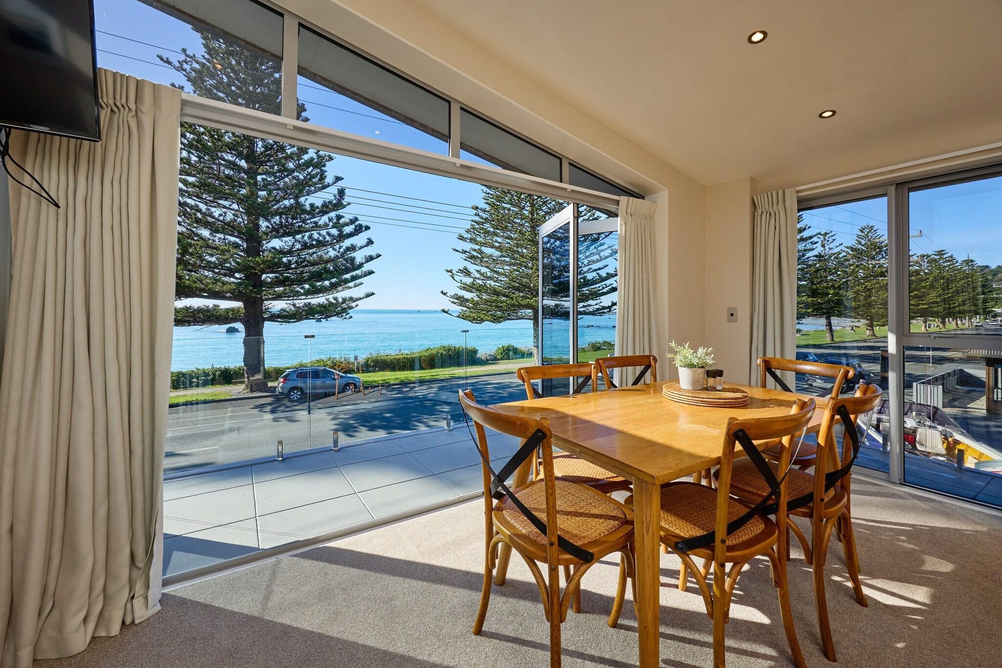 Playa Kaikoura Waterfront Apartments