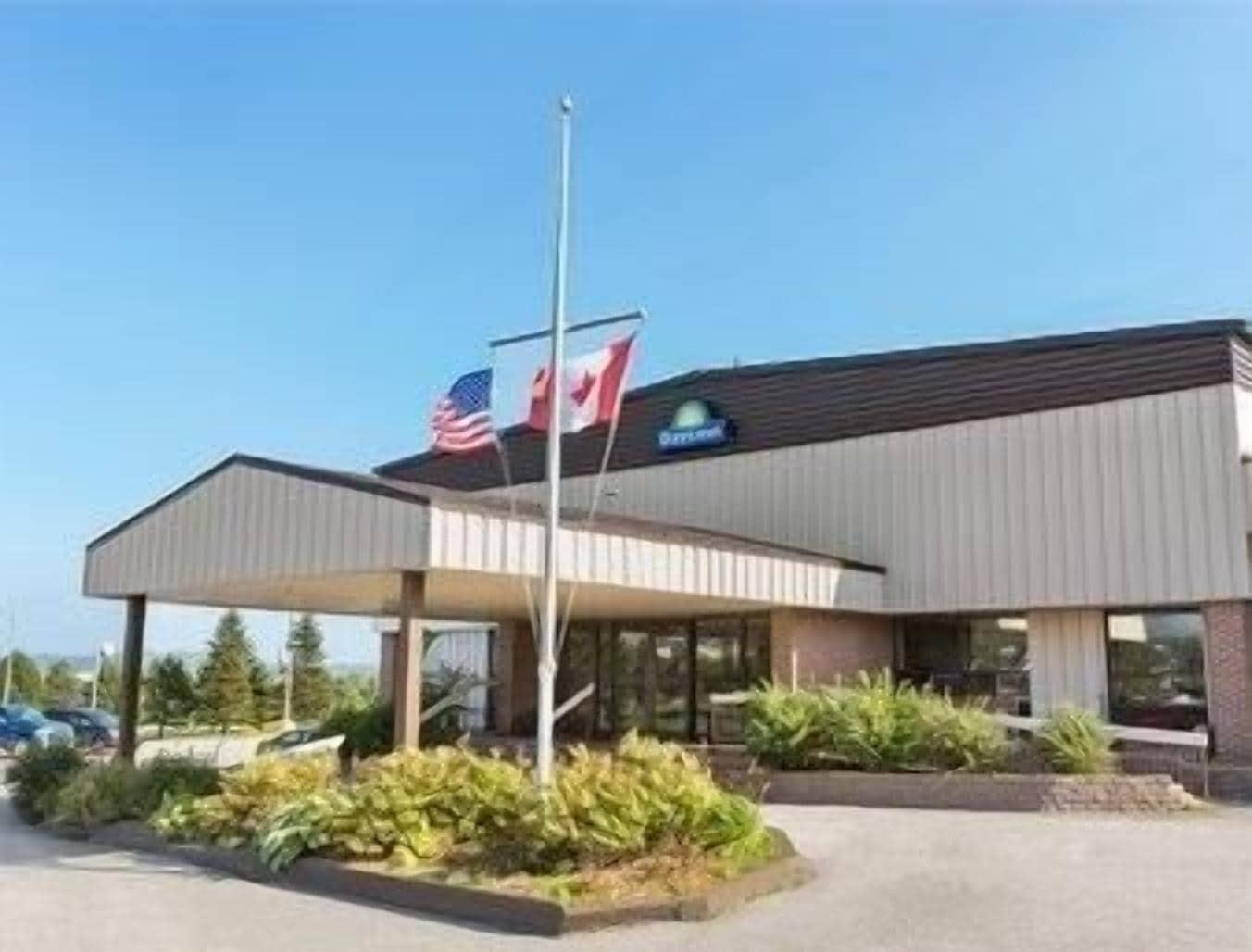 Vista Exterior Days Inn by Wyndham Stephenville