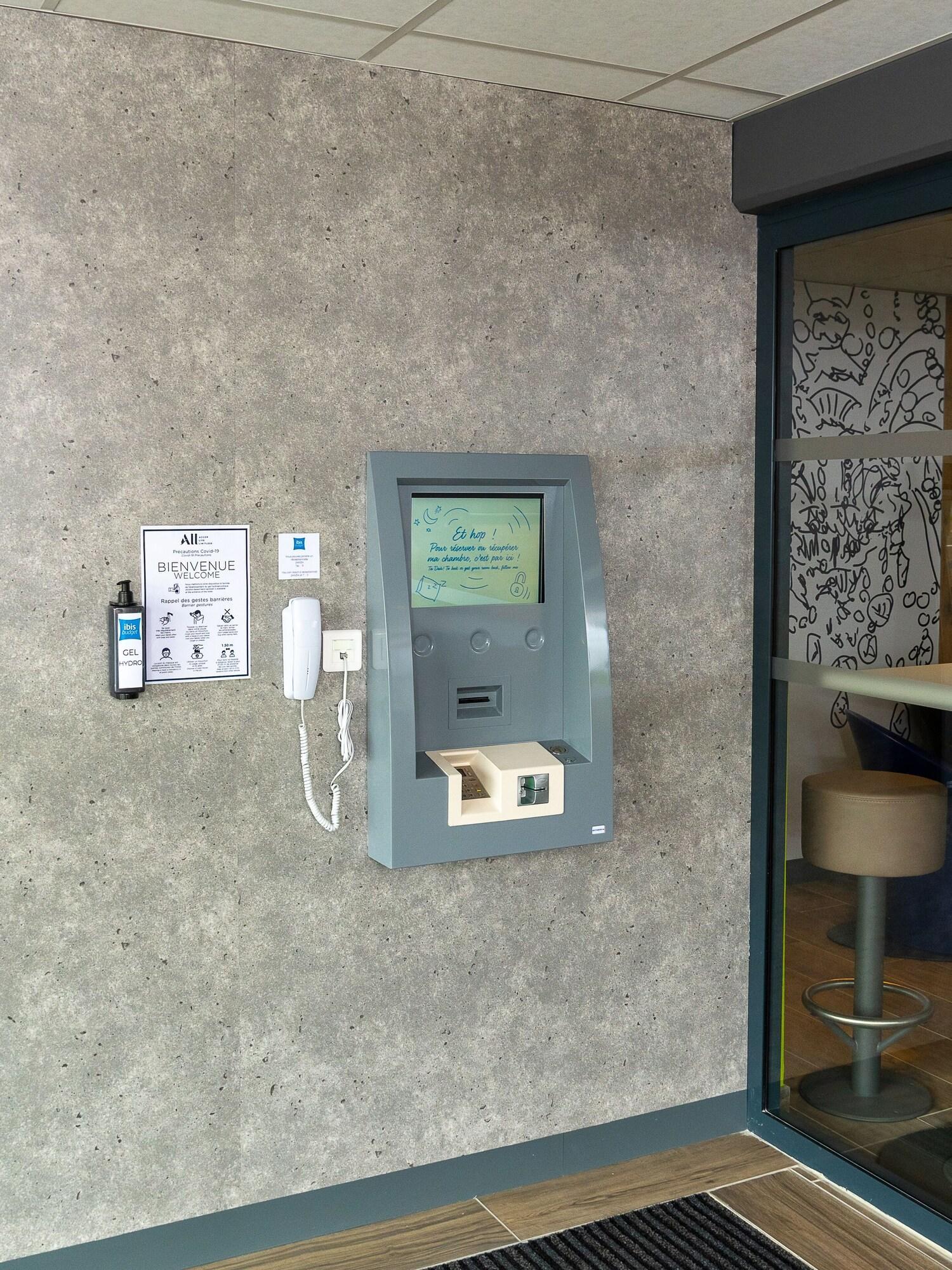 Vista Lobby ibis Budget Cognac