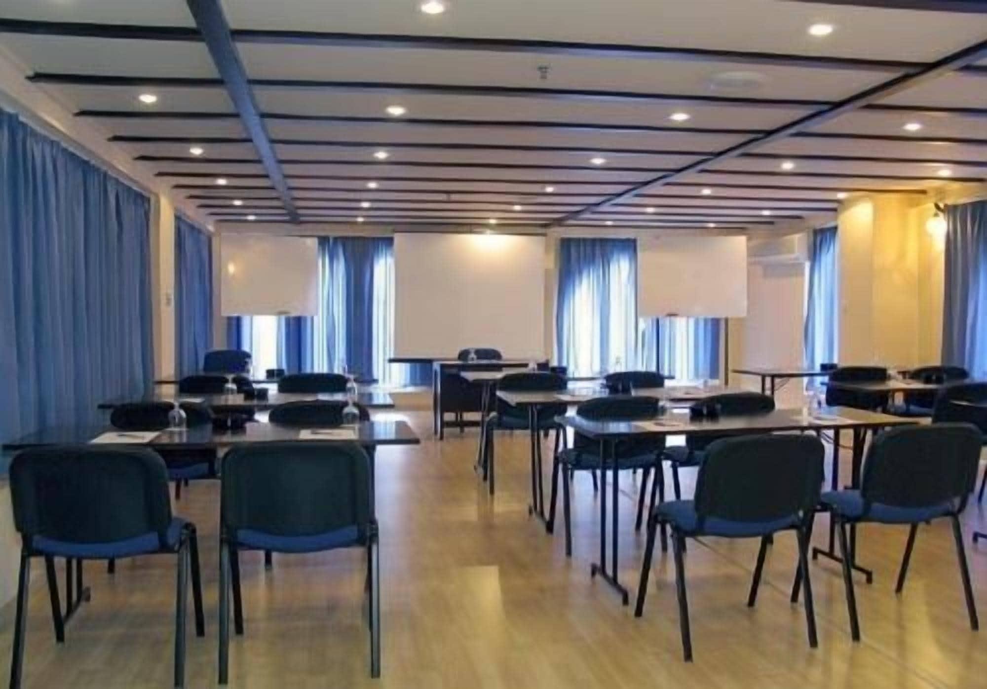 Sala de Reuniones Lefkoniko Beach