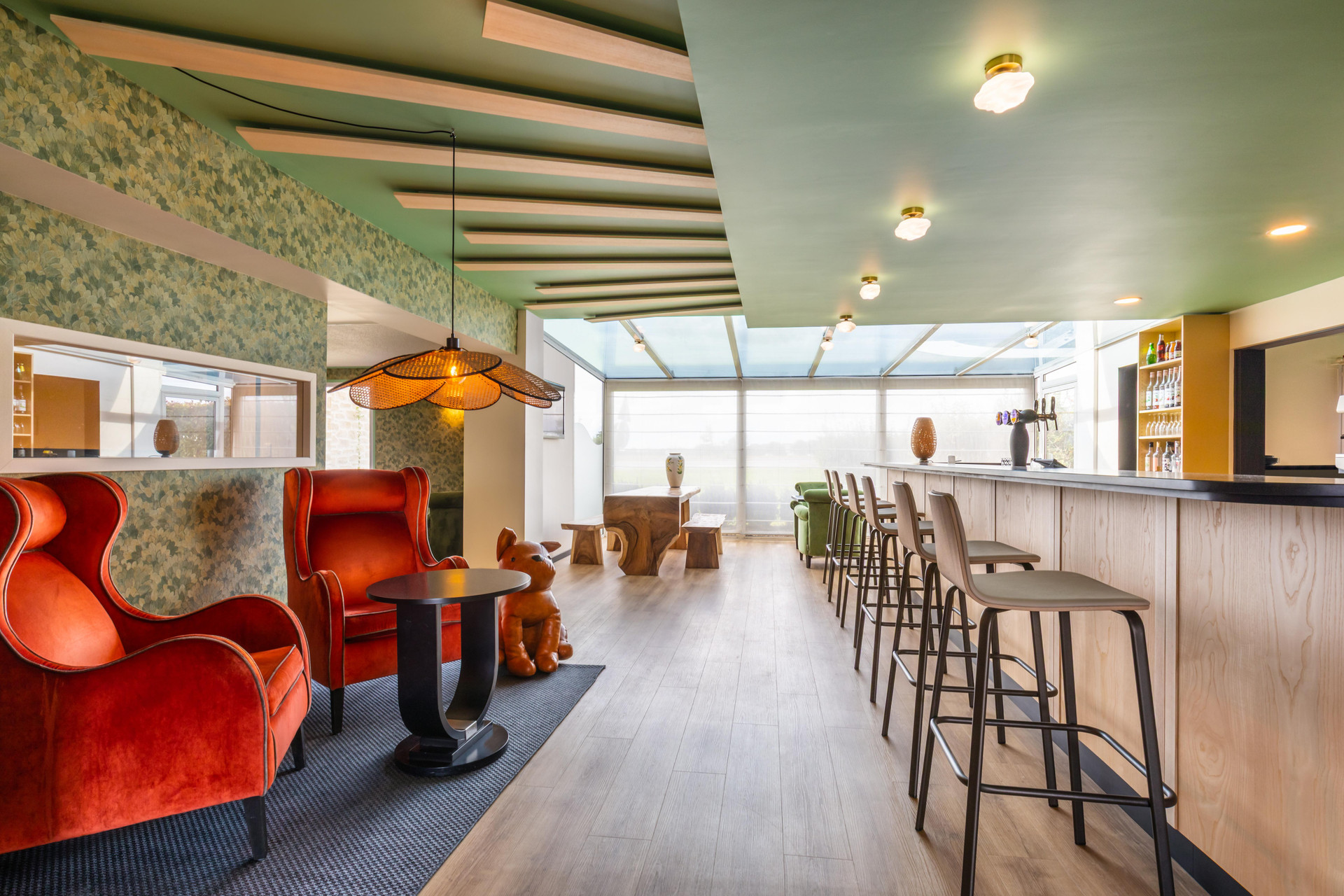 Bar/Salón Ibis Styles Chartres Sud Barjouville