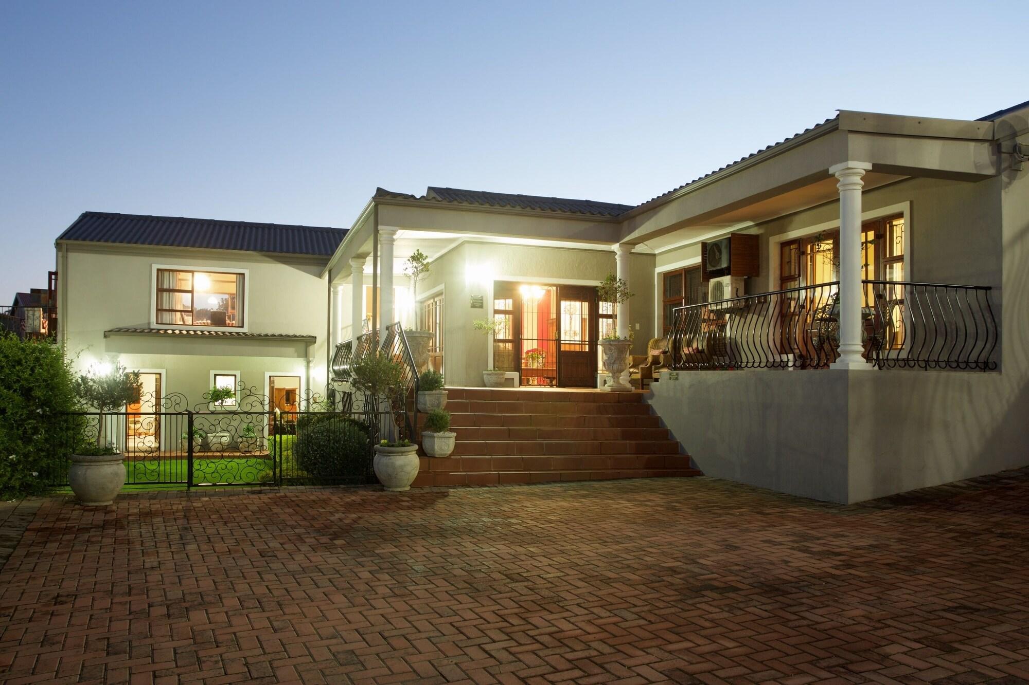 Vista Exterior Sea Whisper Guest House & Self Catering