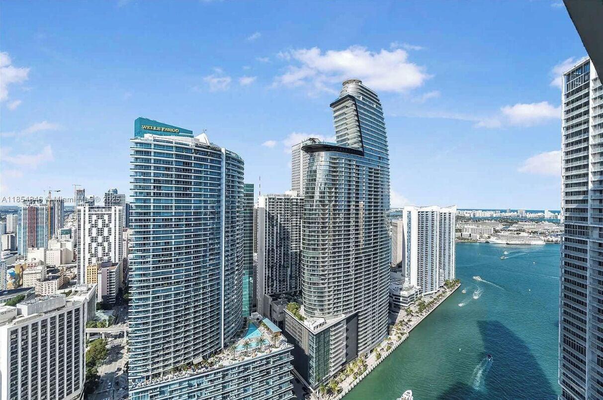Playa Icon Brickell Luxe Stays by IliosRentals