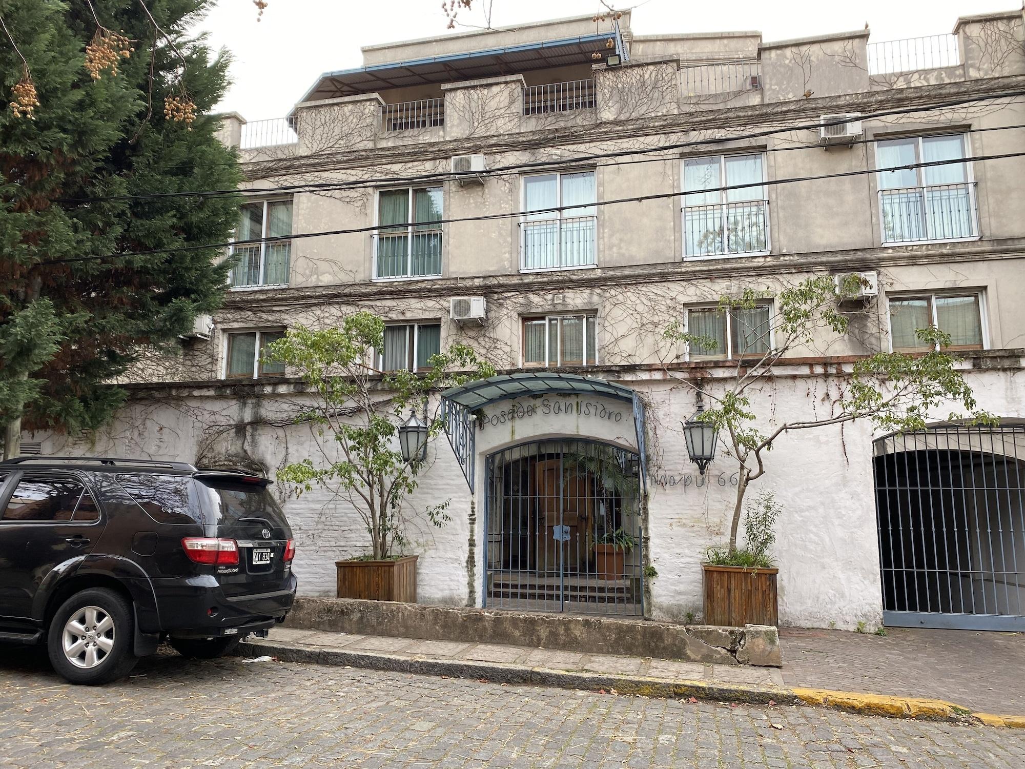 Vista Exterior Posada San Isidro