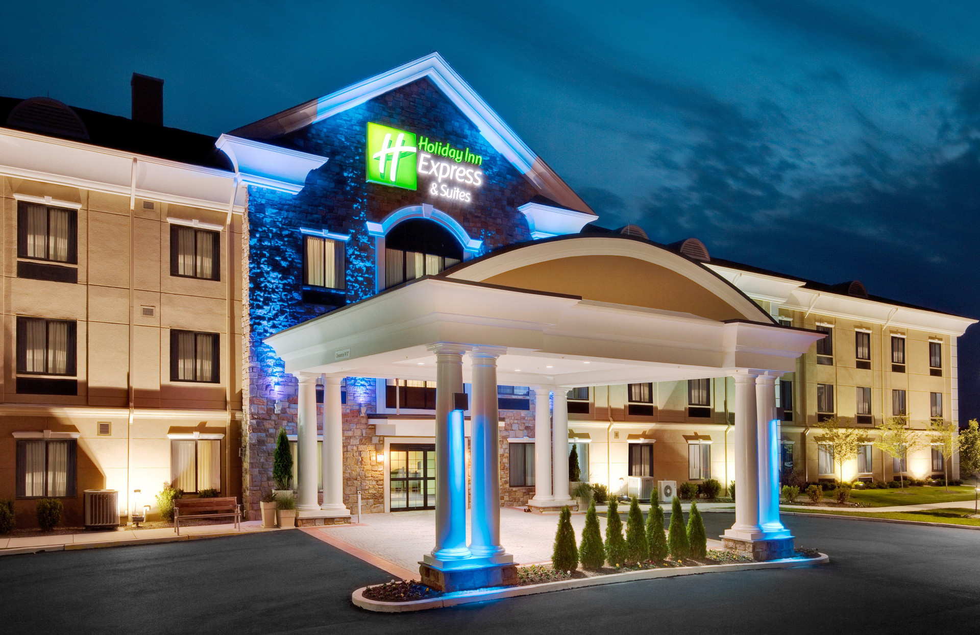 Vista Exterior Holiday Inn Express Hotel & Suites Doylestown
