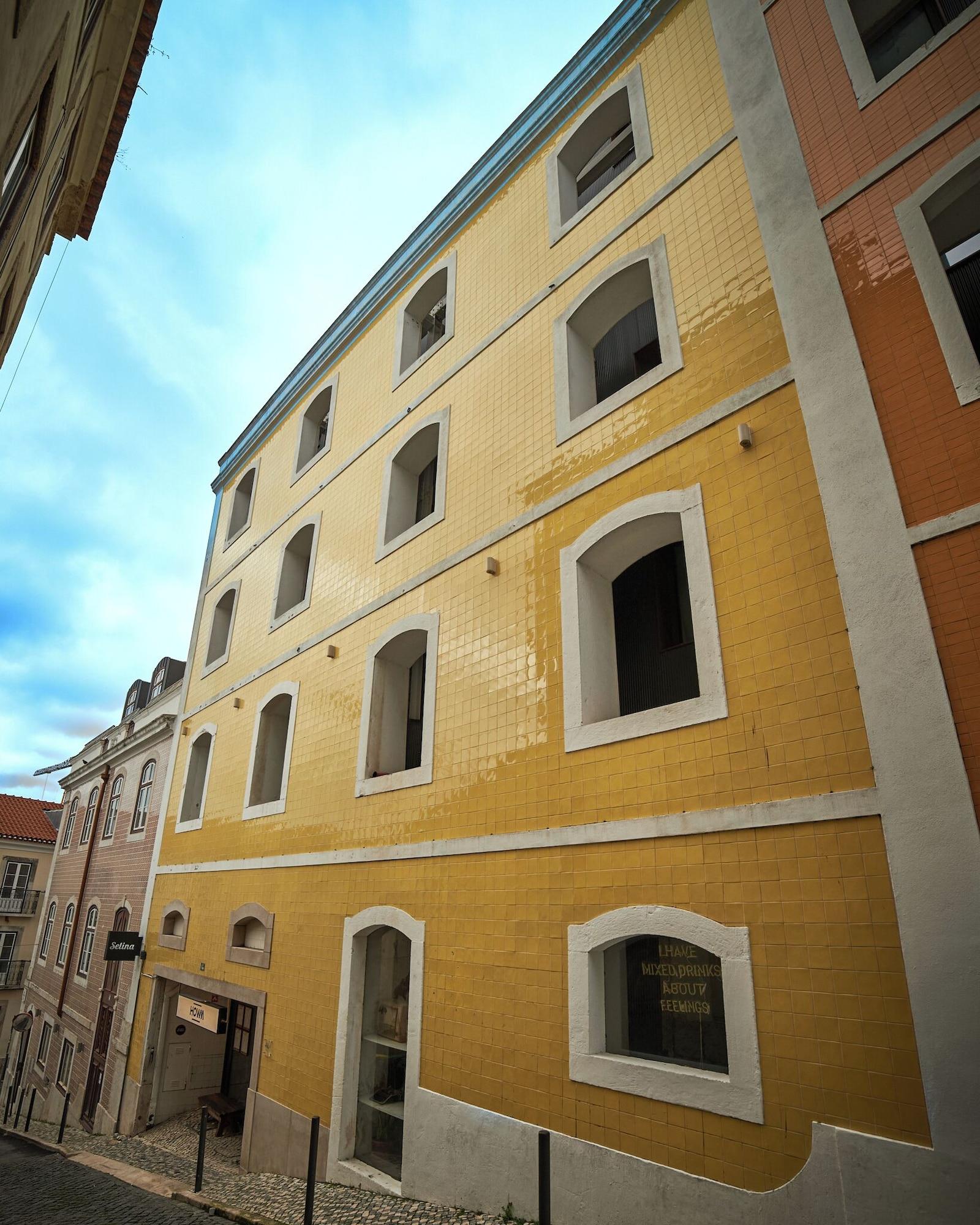 Vista Exterior Secret Patio Lisbon