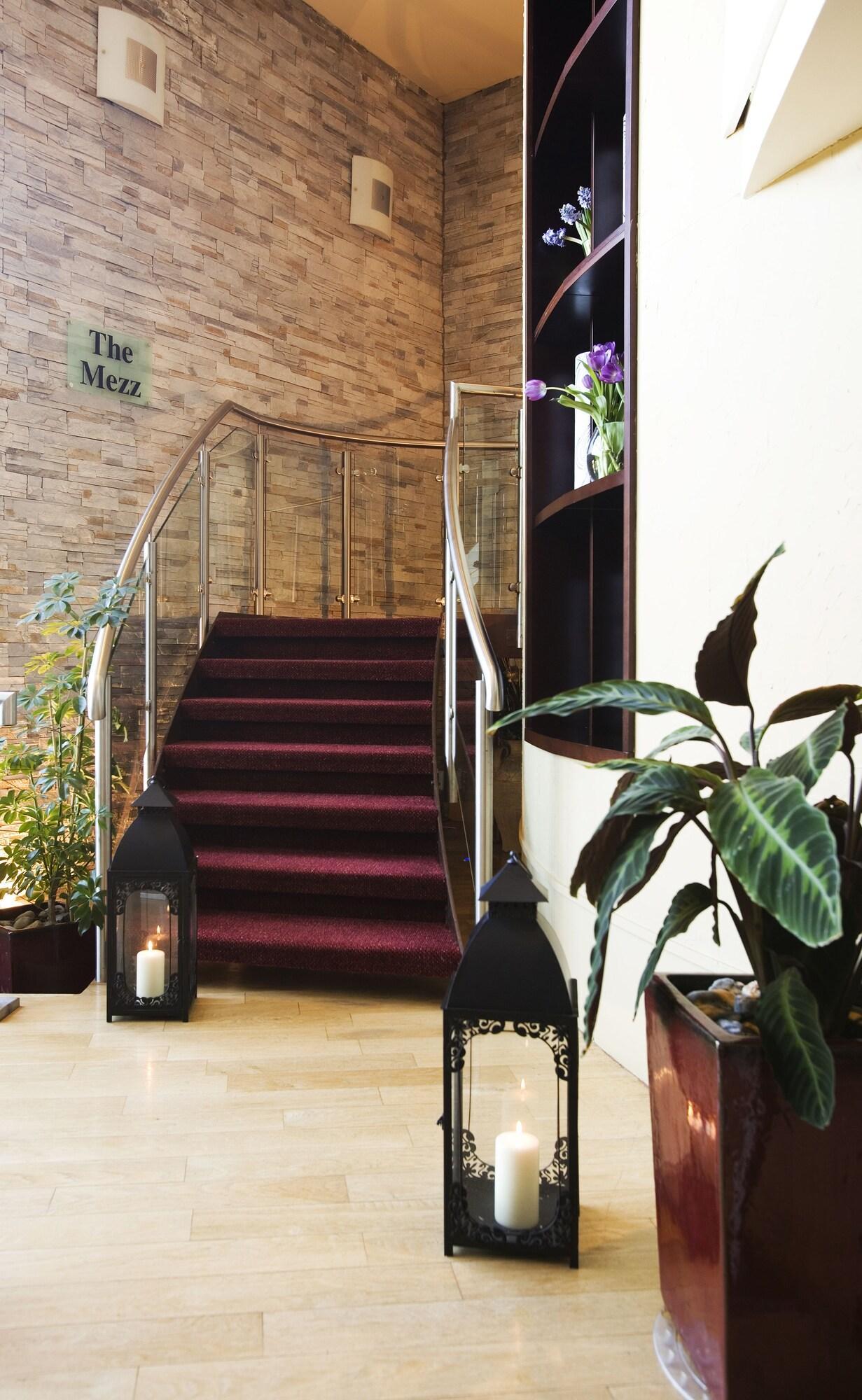 Vista Lobby Farmers Kitchen Hotel