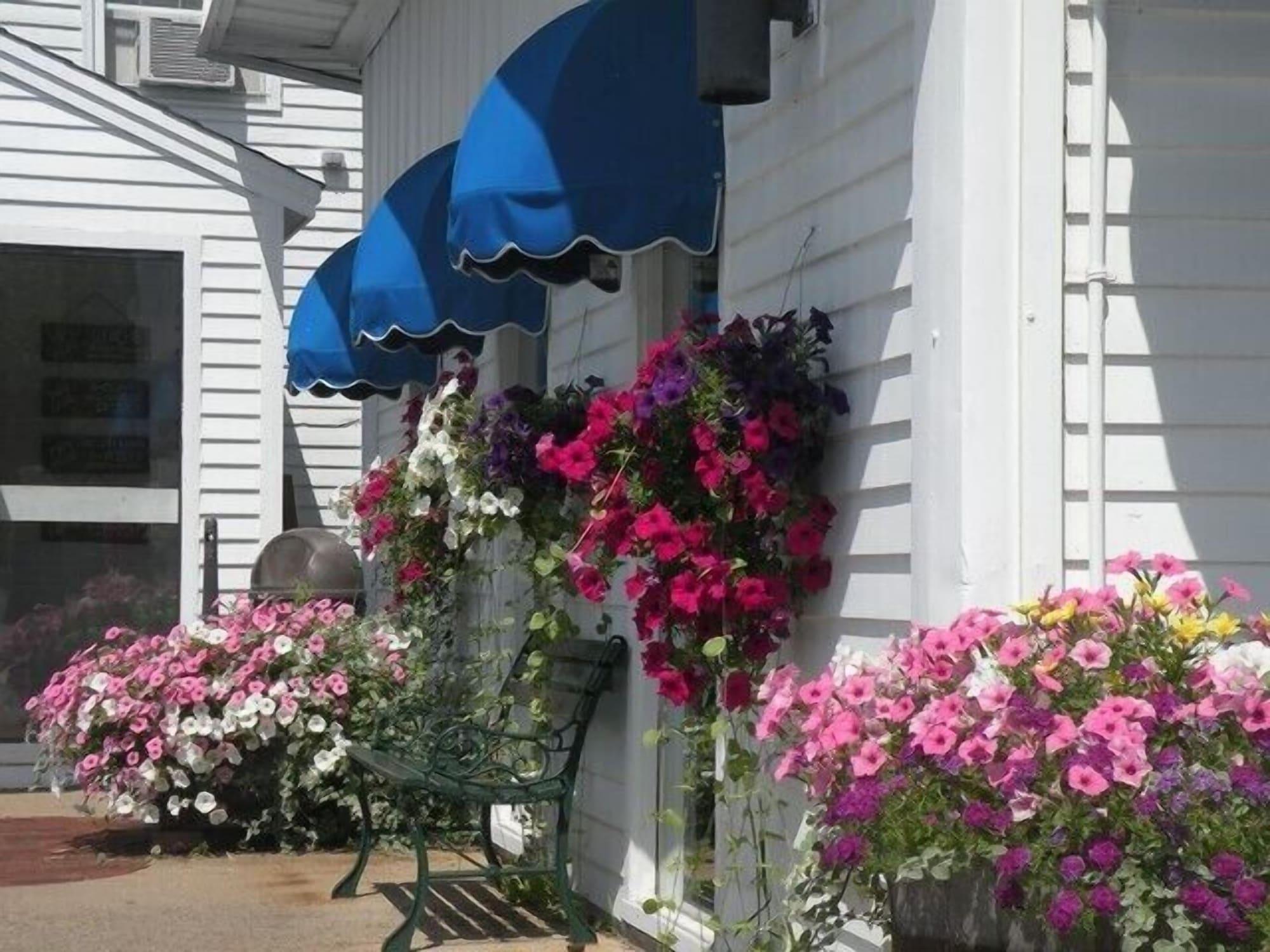 Vista Exterior Yankee Clipper Inn, SureStay Collection by Best Western