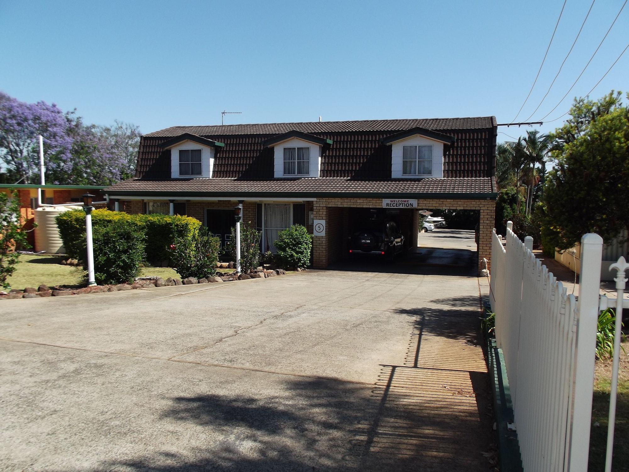 Vista Exterior Bridge Street Motor Inn