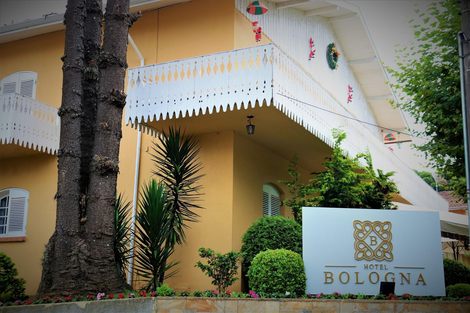 Vista Exterior Hotel Bologna
