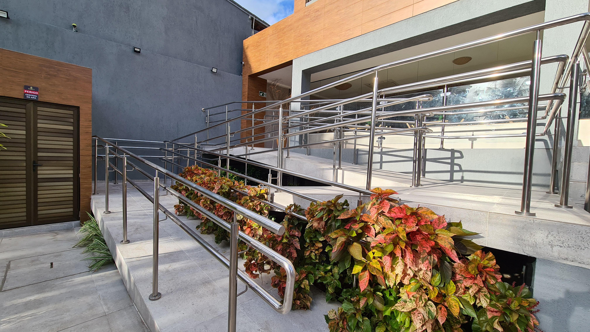 Vista Exterior Porto Exclusive by AFT