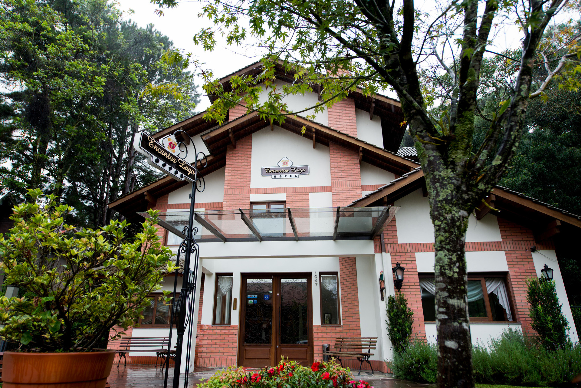 Vista Exterior Tri Hotel Lago Gramado