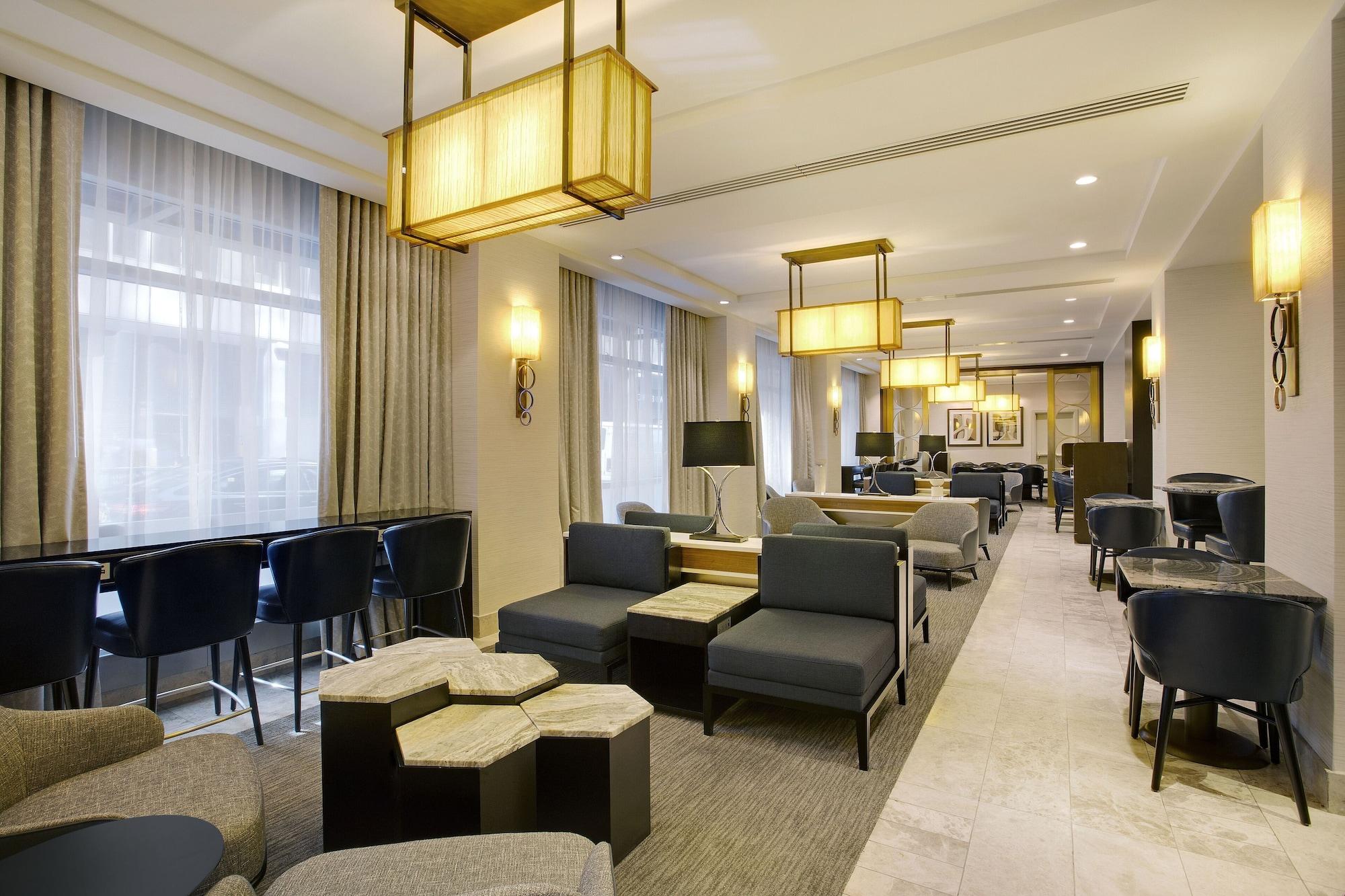 Bar/Salón New York Hilton Midtown