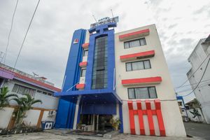 Alojamiento - RedDoorz Plus near Taman Siring