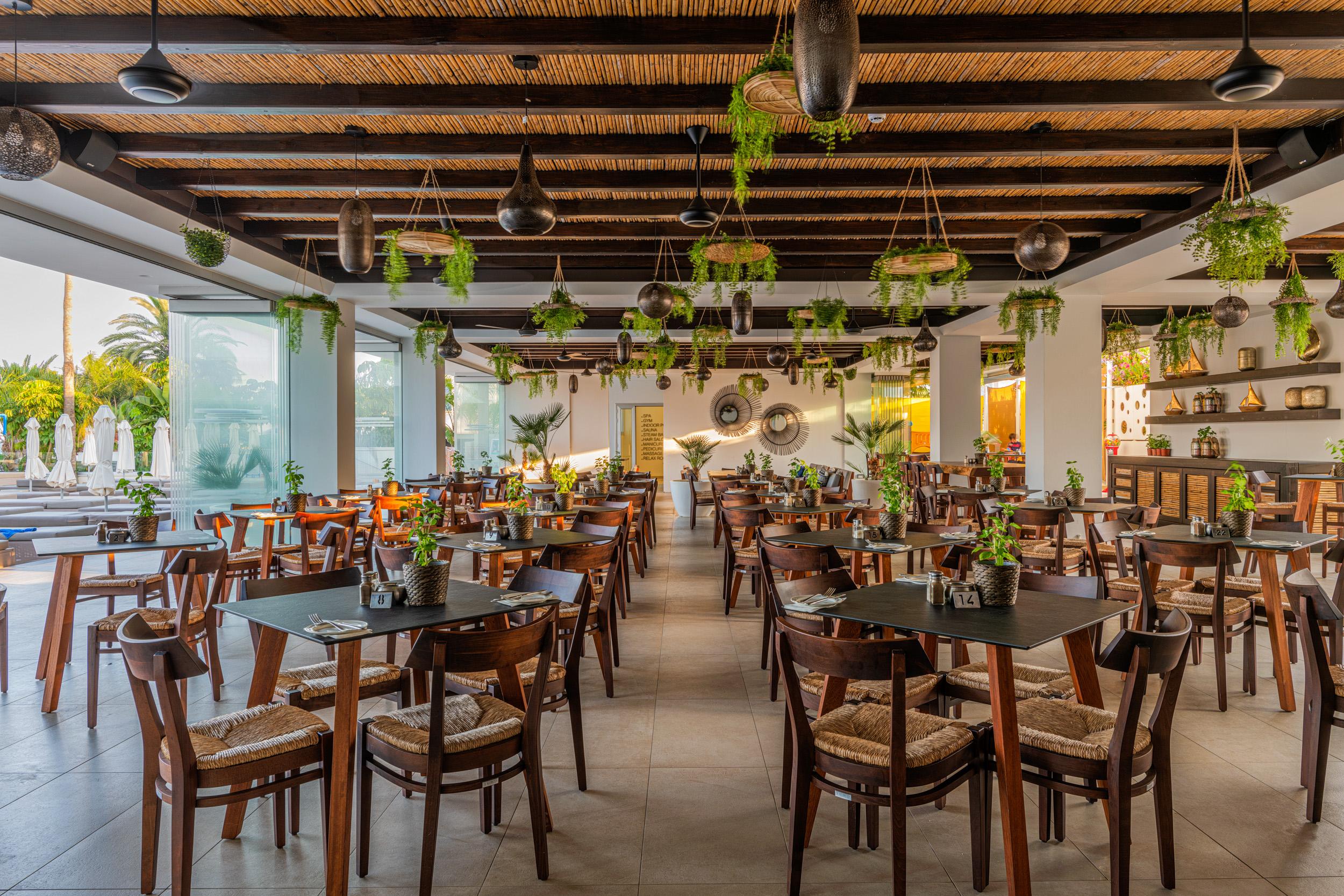 Restaurant Nelia Beach Hotel & Spa