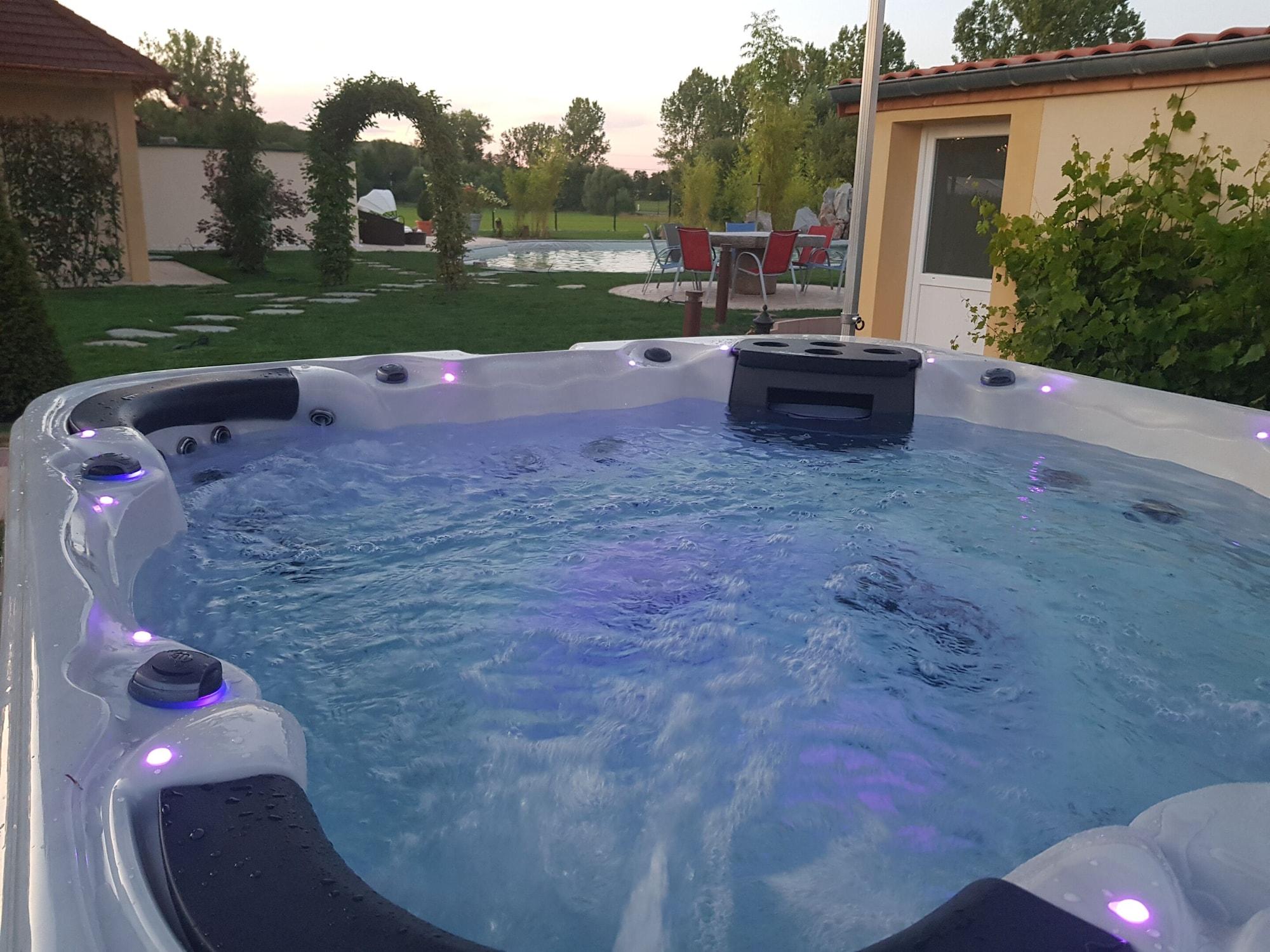 Spa La Grange De Conde Chateaux Et Hotels Collection