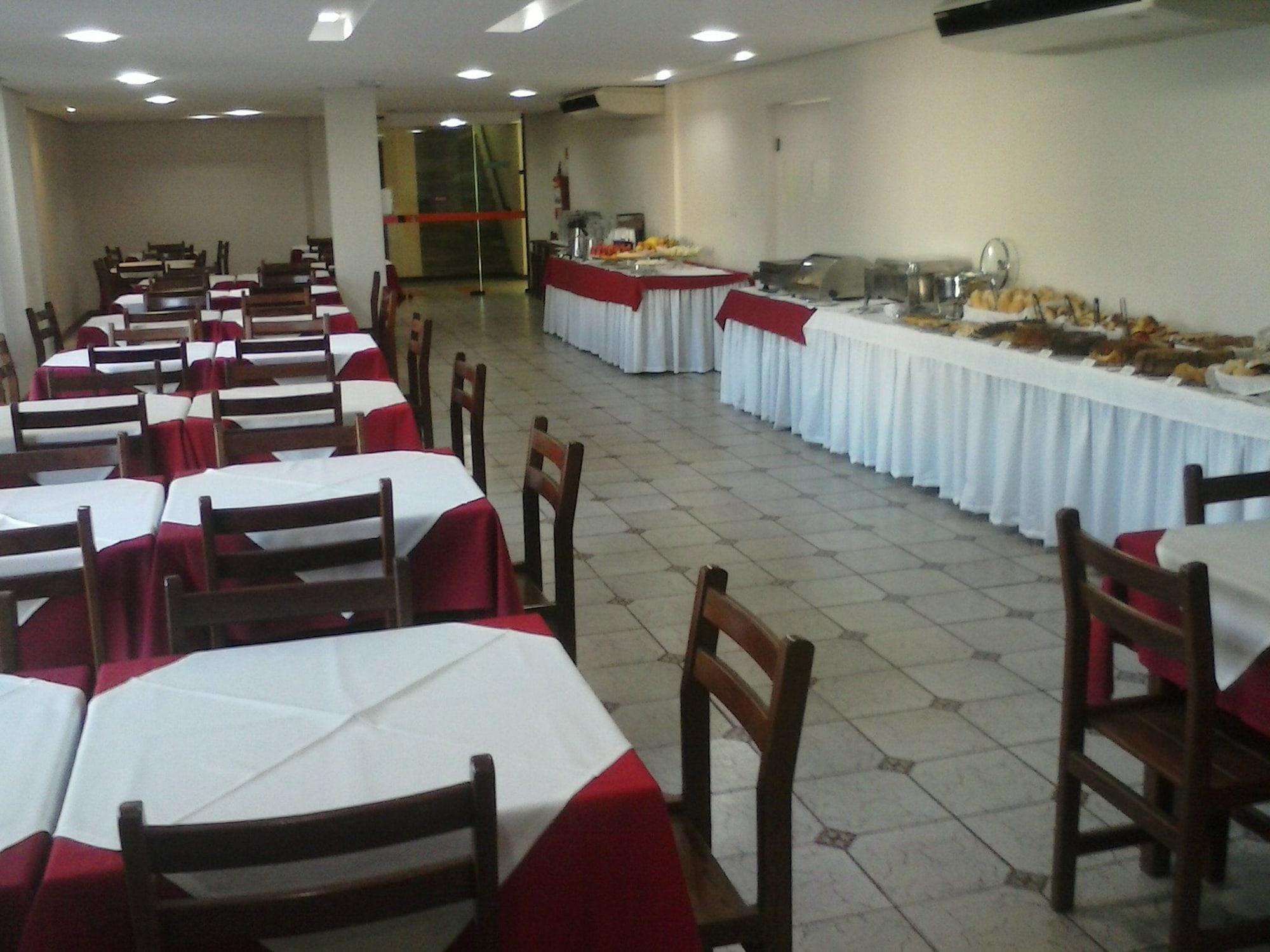 Restaurant Thanharu Praia Hotel