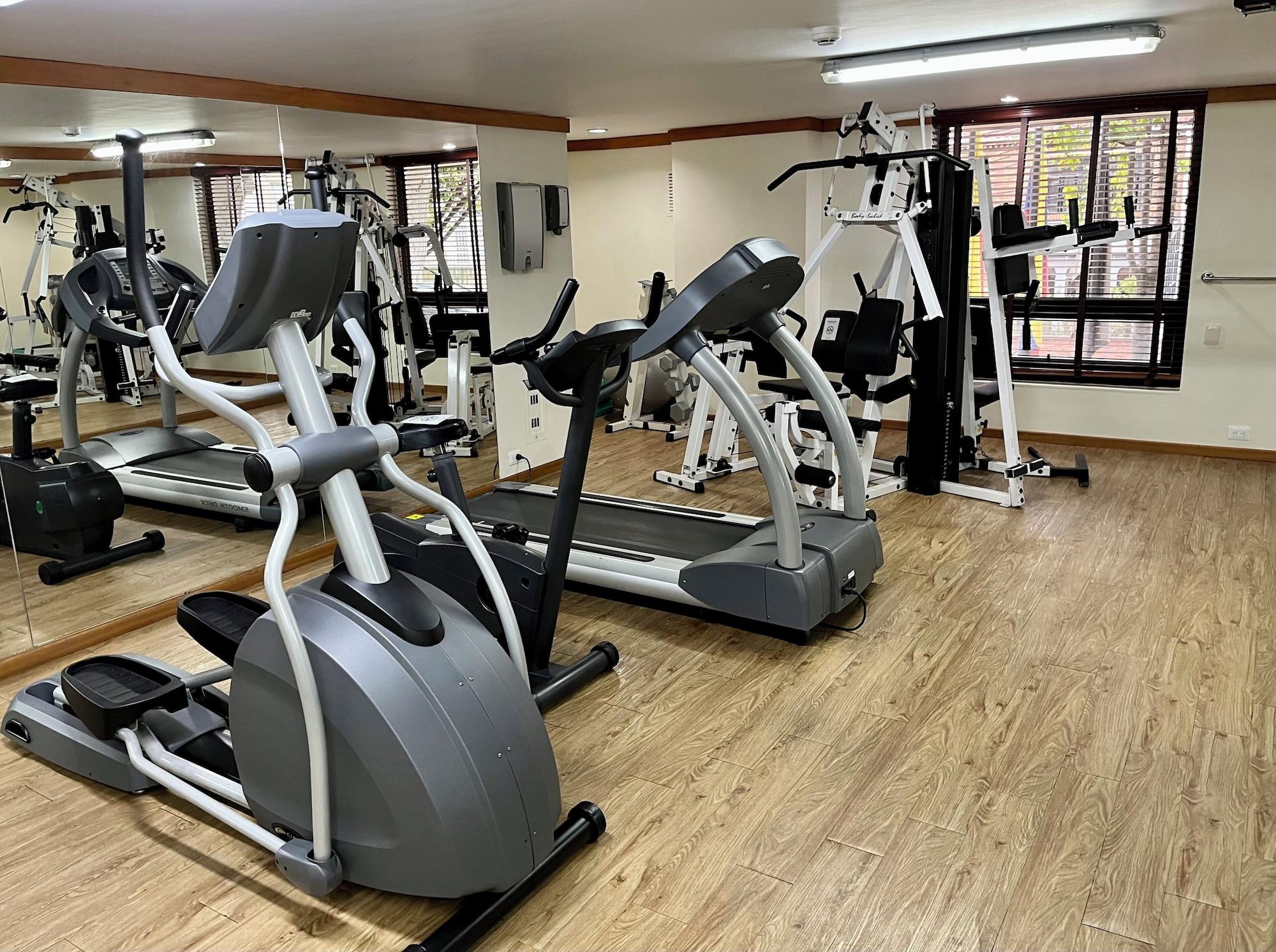 Gimnasio Hotel Estelar Suites Jones