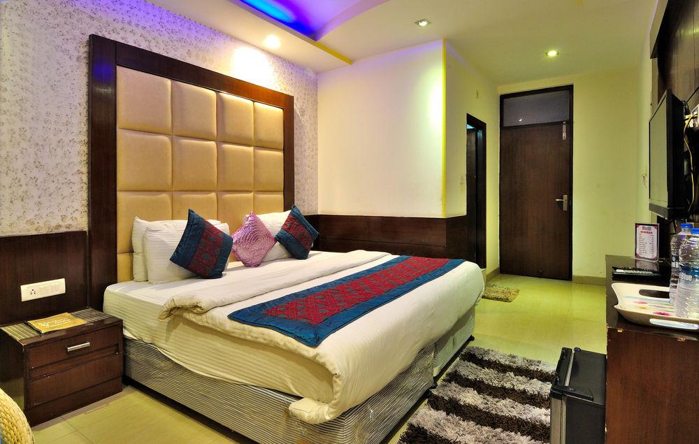 Vista Lobby Check In Room Main Bazar