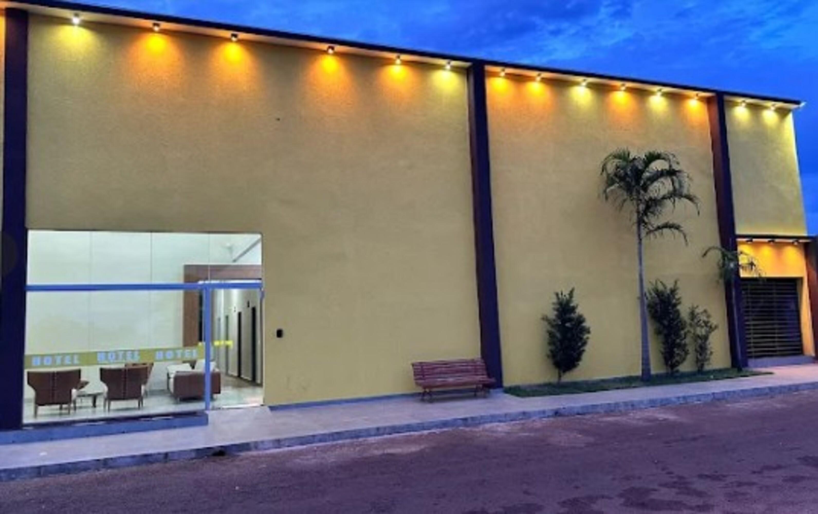 Vista Exterior Hotel Porto Sollar
