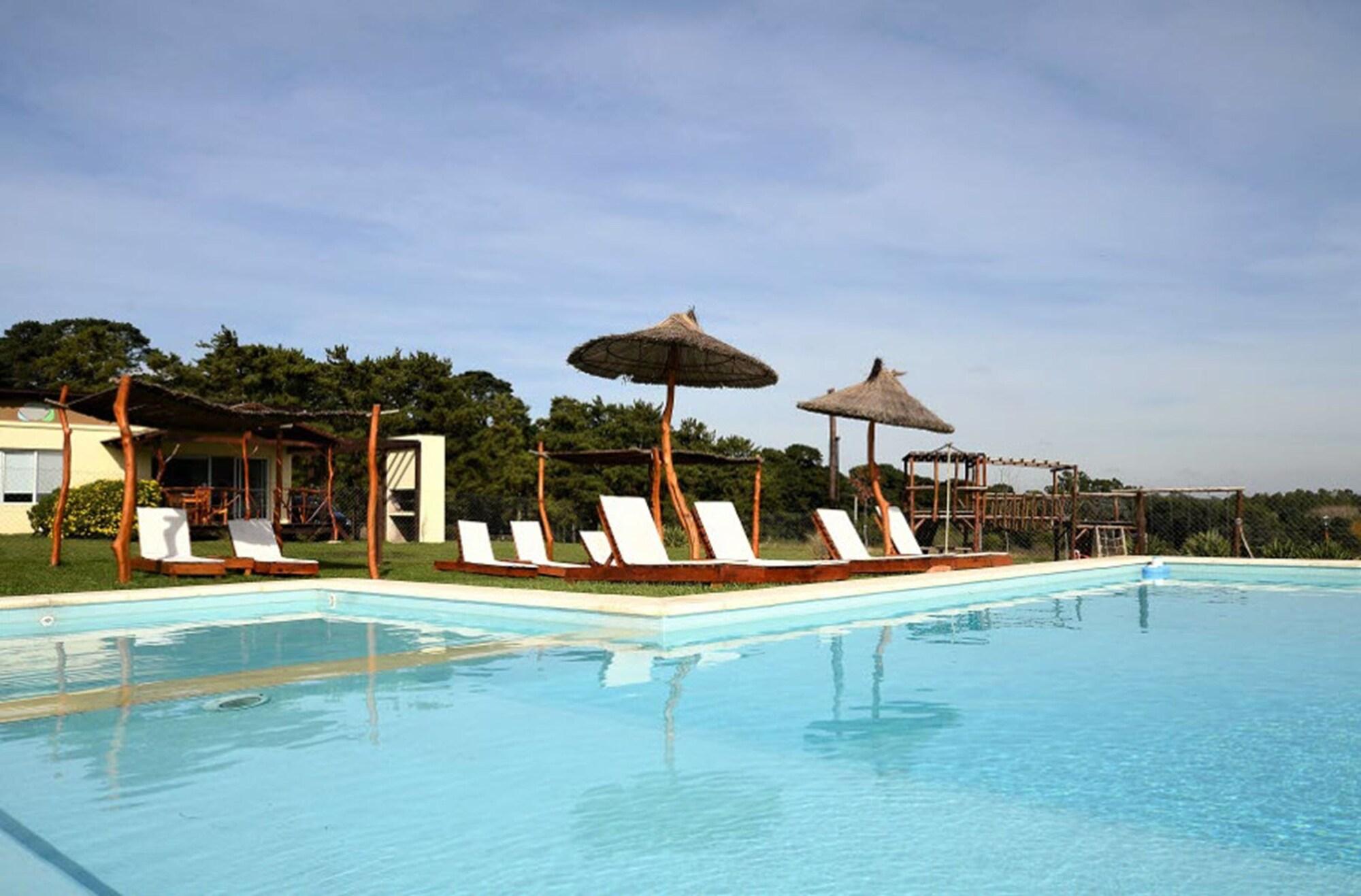 Varios Ruca Haian. Cabañas Spa & Restó. Tandil