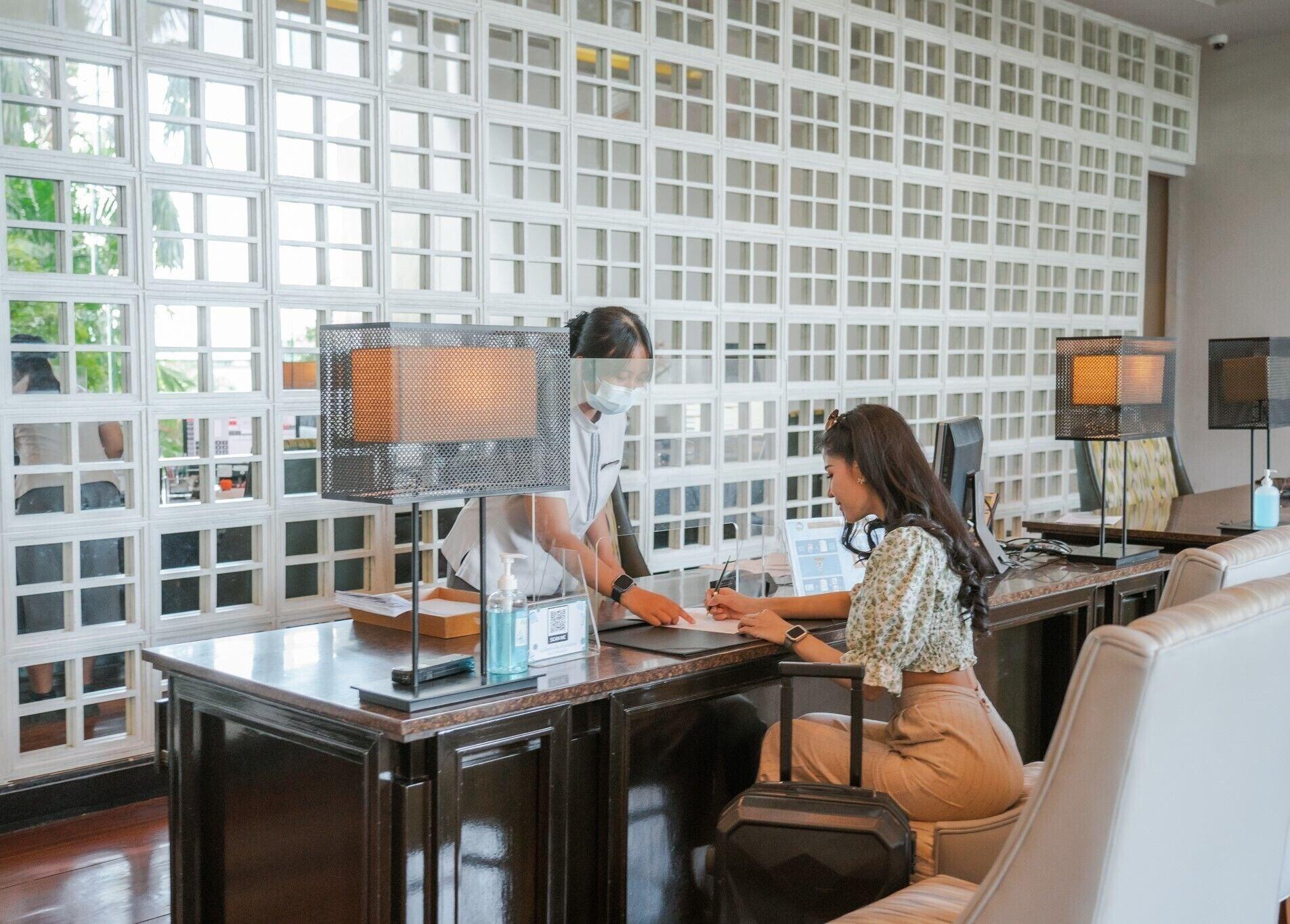 Vista Lobby The Grand Riverside Hotel Phitsanulok