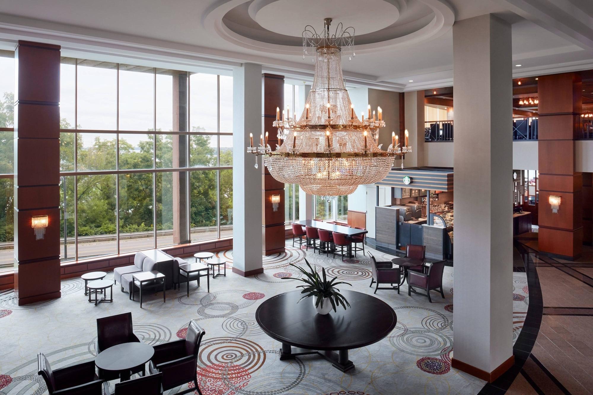 Vista Lobby Marriott Niagara Falls Fallsview Hotel & Spa