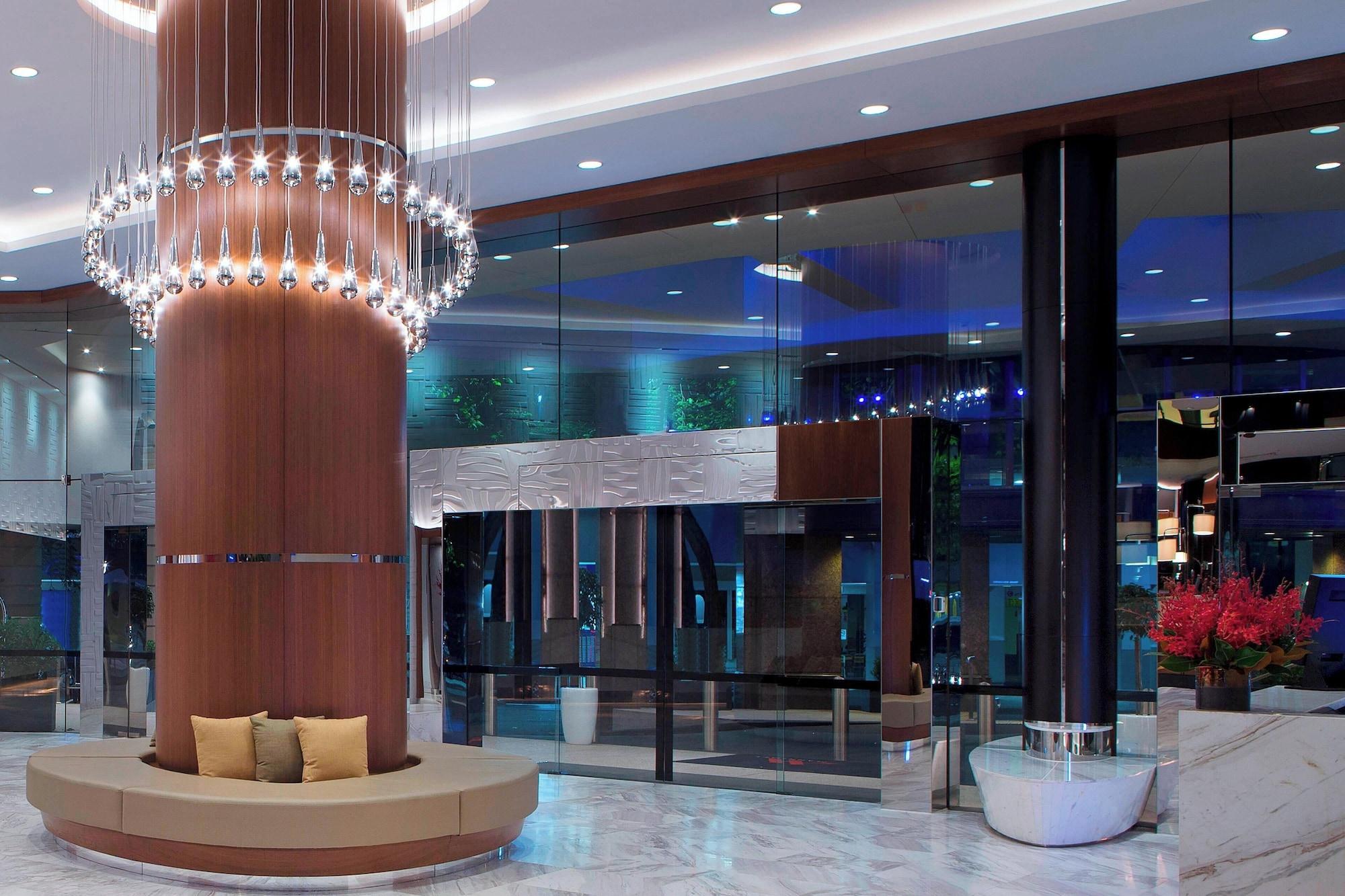 Vista Lobby Sydney Harbour Marriott Hotel at Circular Quay