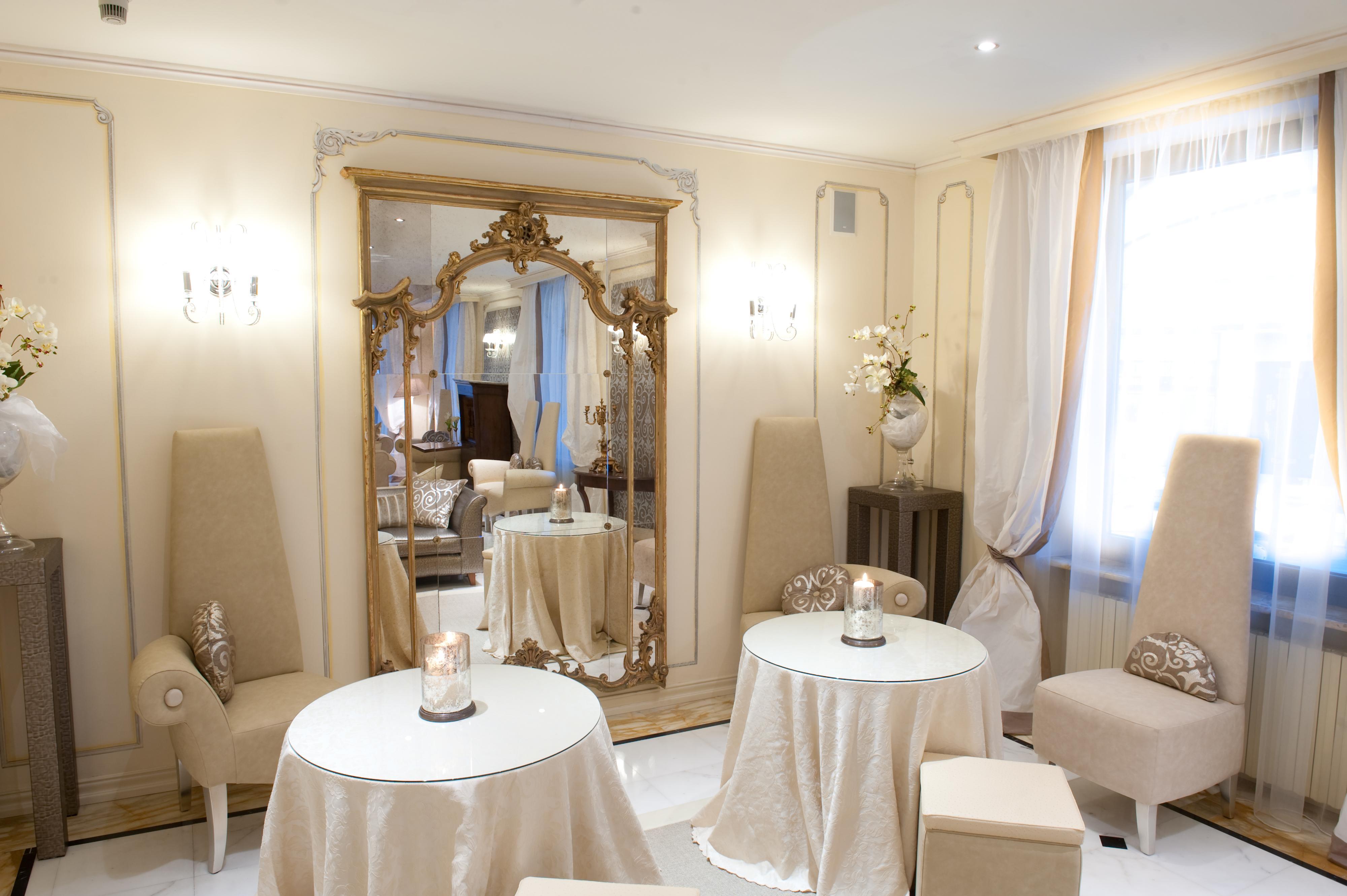 Bar/Salón Hotel Jolanda