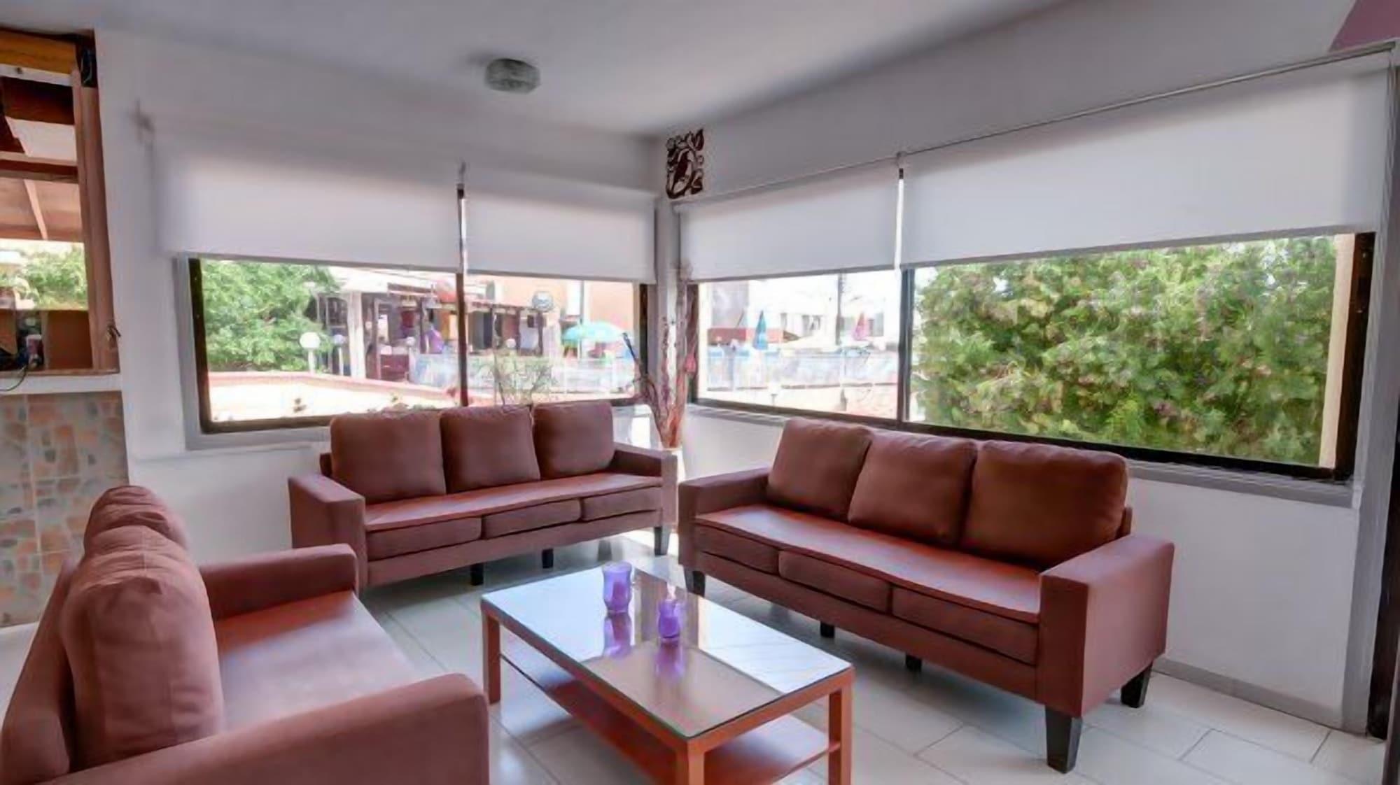 Vista Lobby A. Maos Hotel Apartments