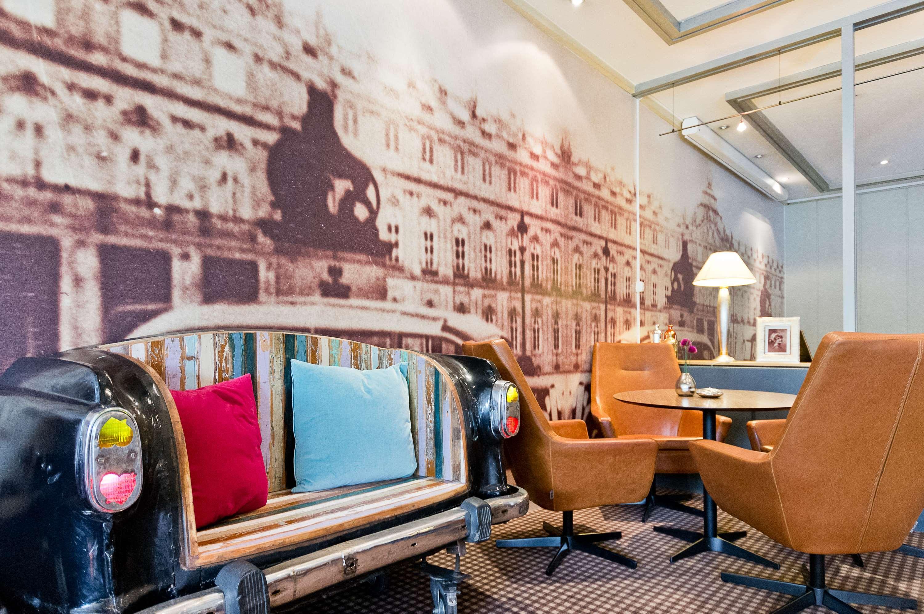 Vista Lobby Arthotel ANA Neotel, Trademark Collection by Wyndham
